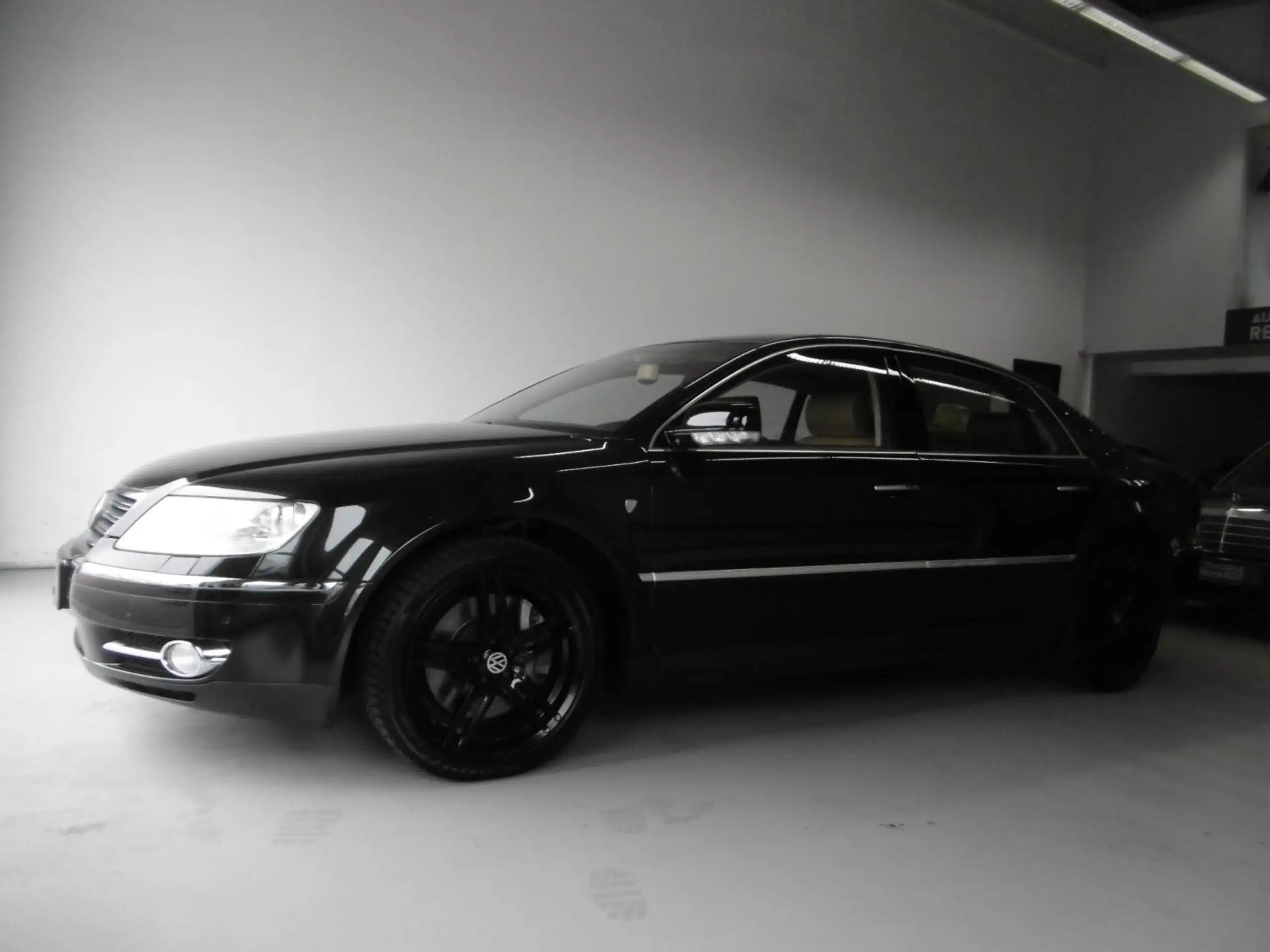 Volkswagen - Phaeton