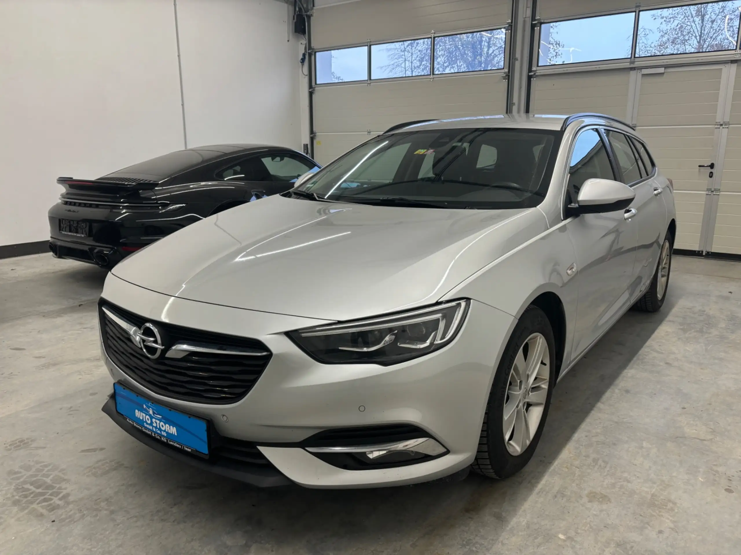 Opel - Insignia