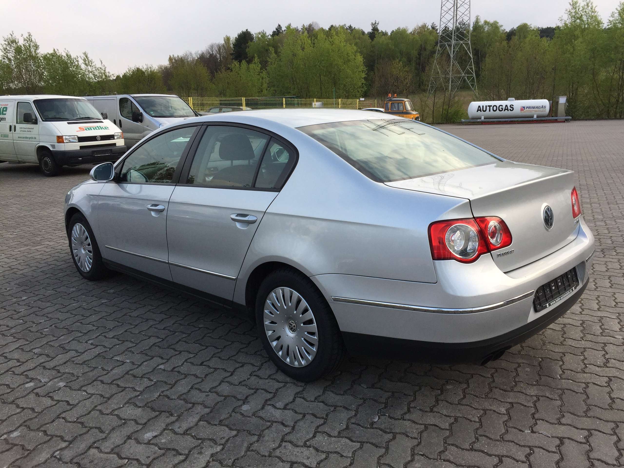 Volkswagen - Passat