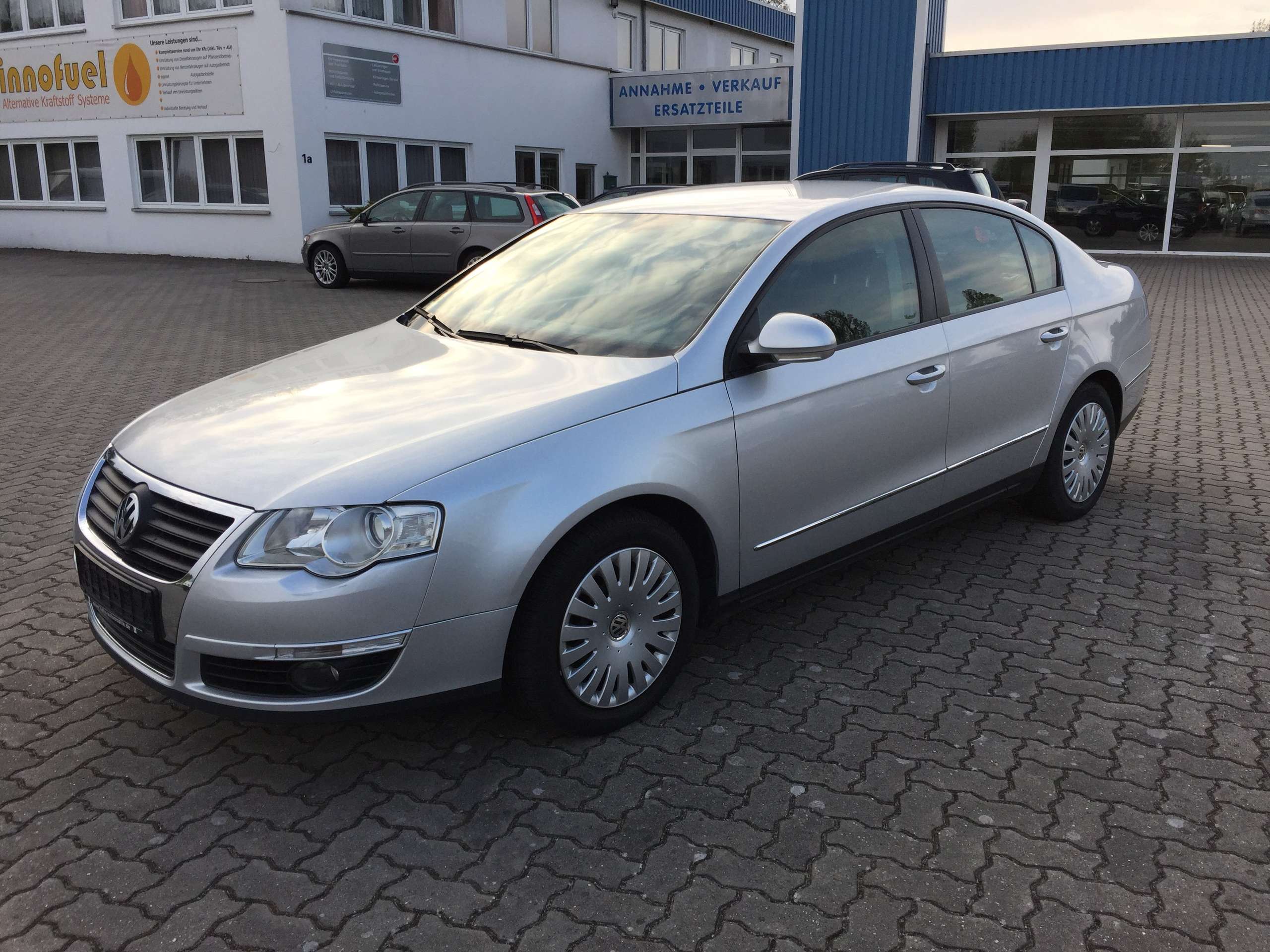 Volkswagen - Passat