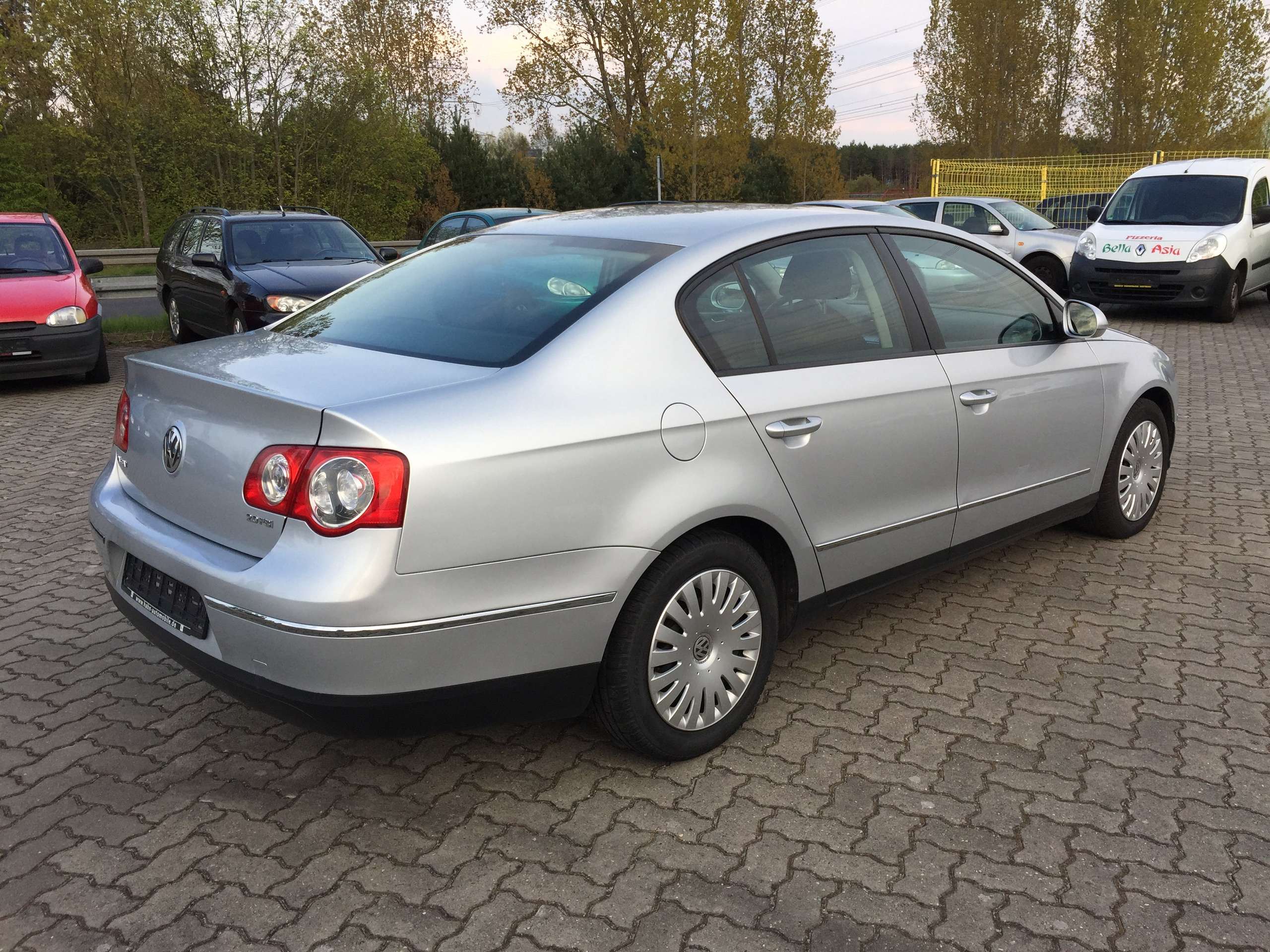 Volkswagen - Passat