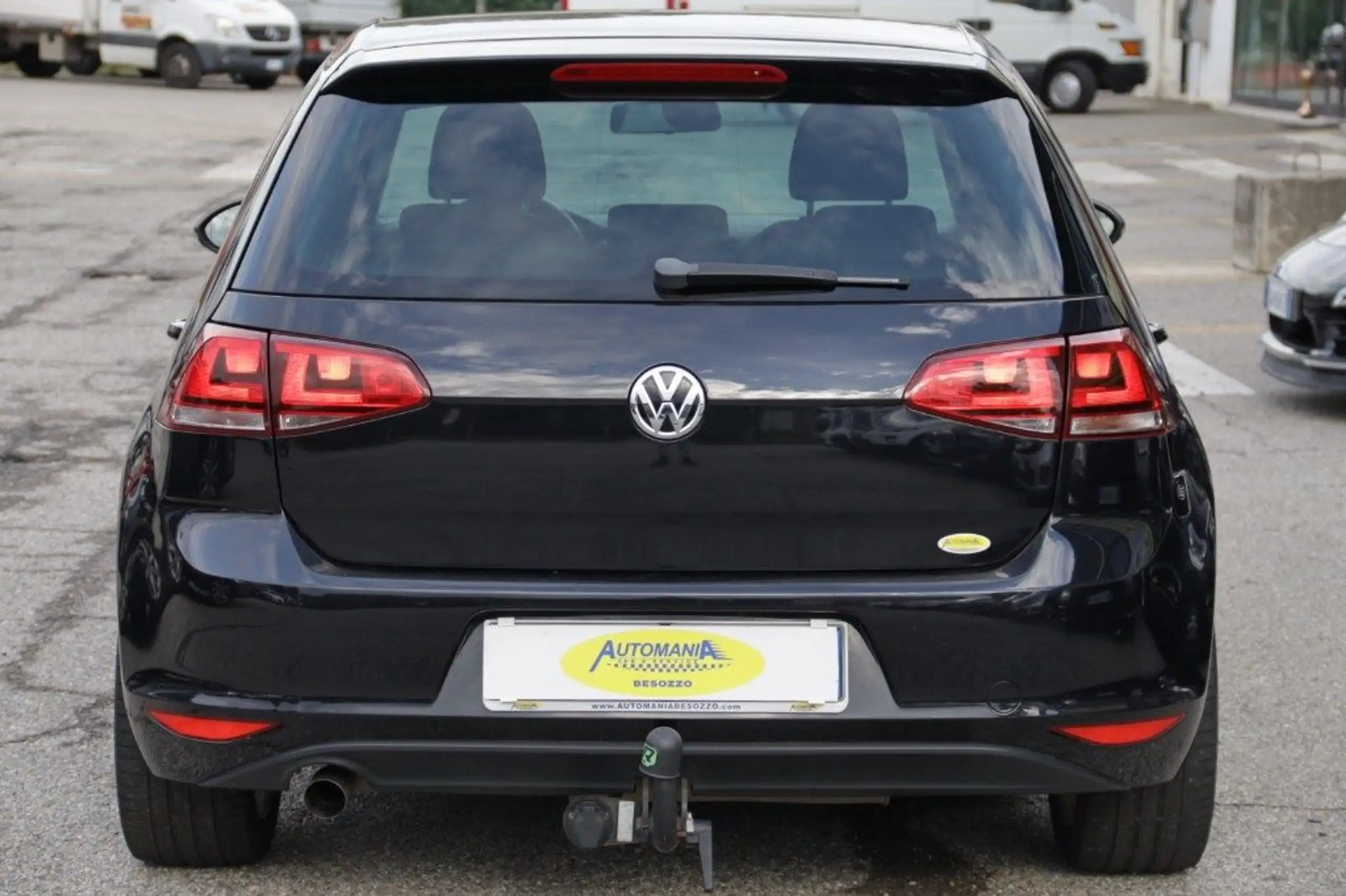 Volkswagen - Golf