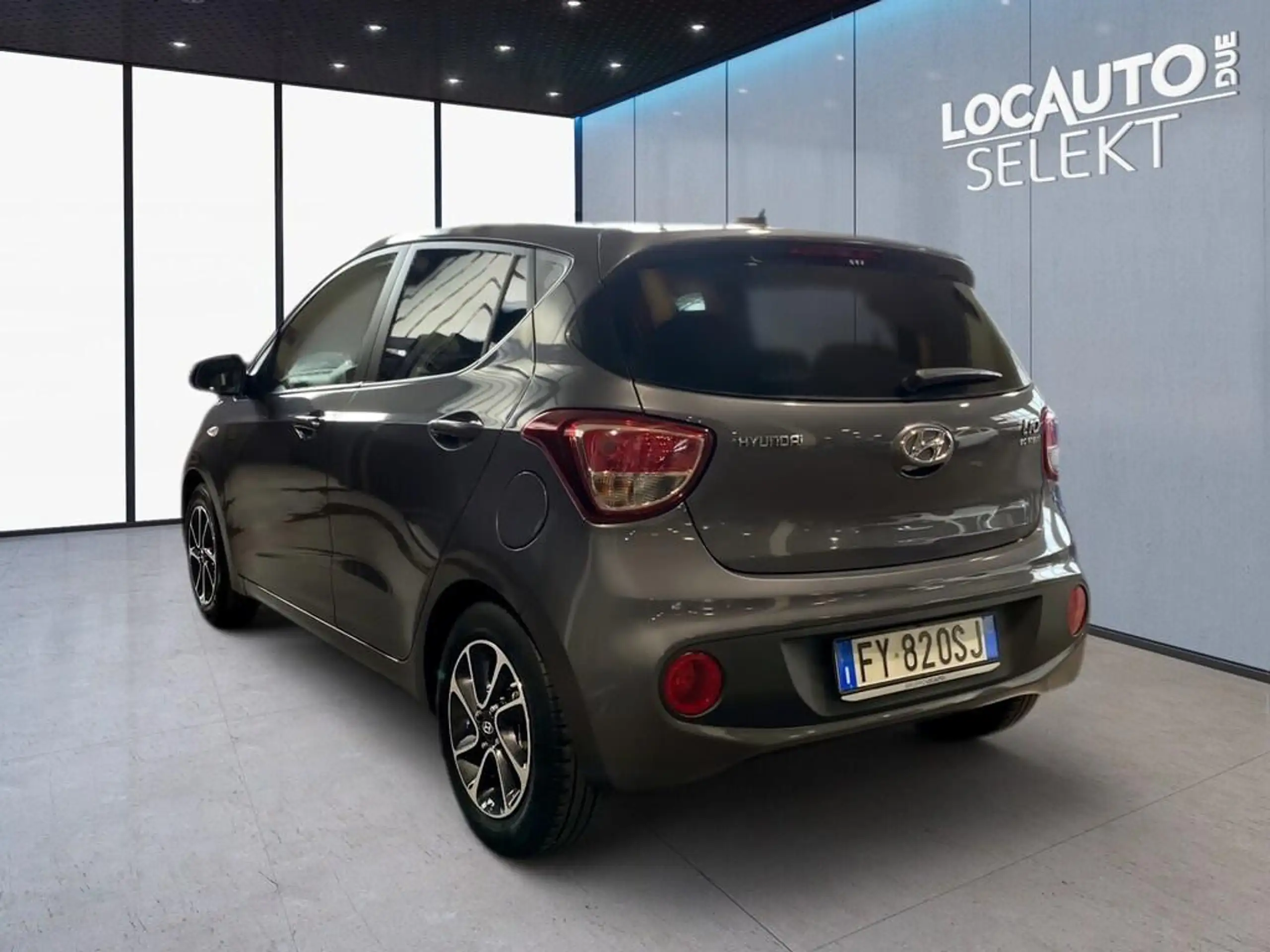 Hyundai - i10