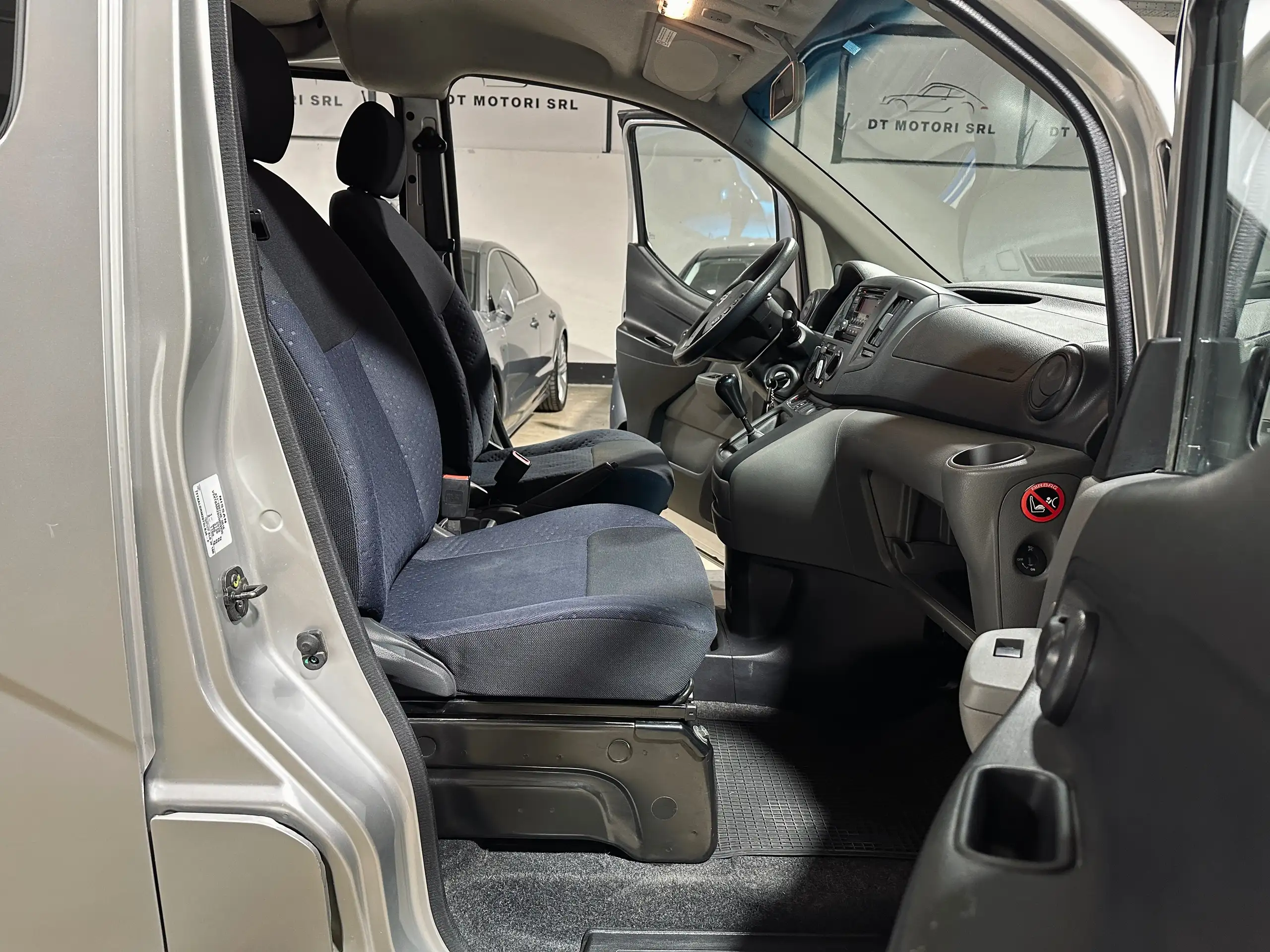 Nissan - NV200