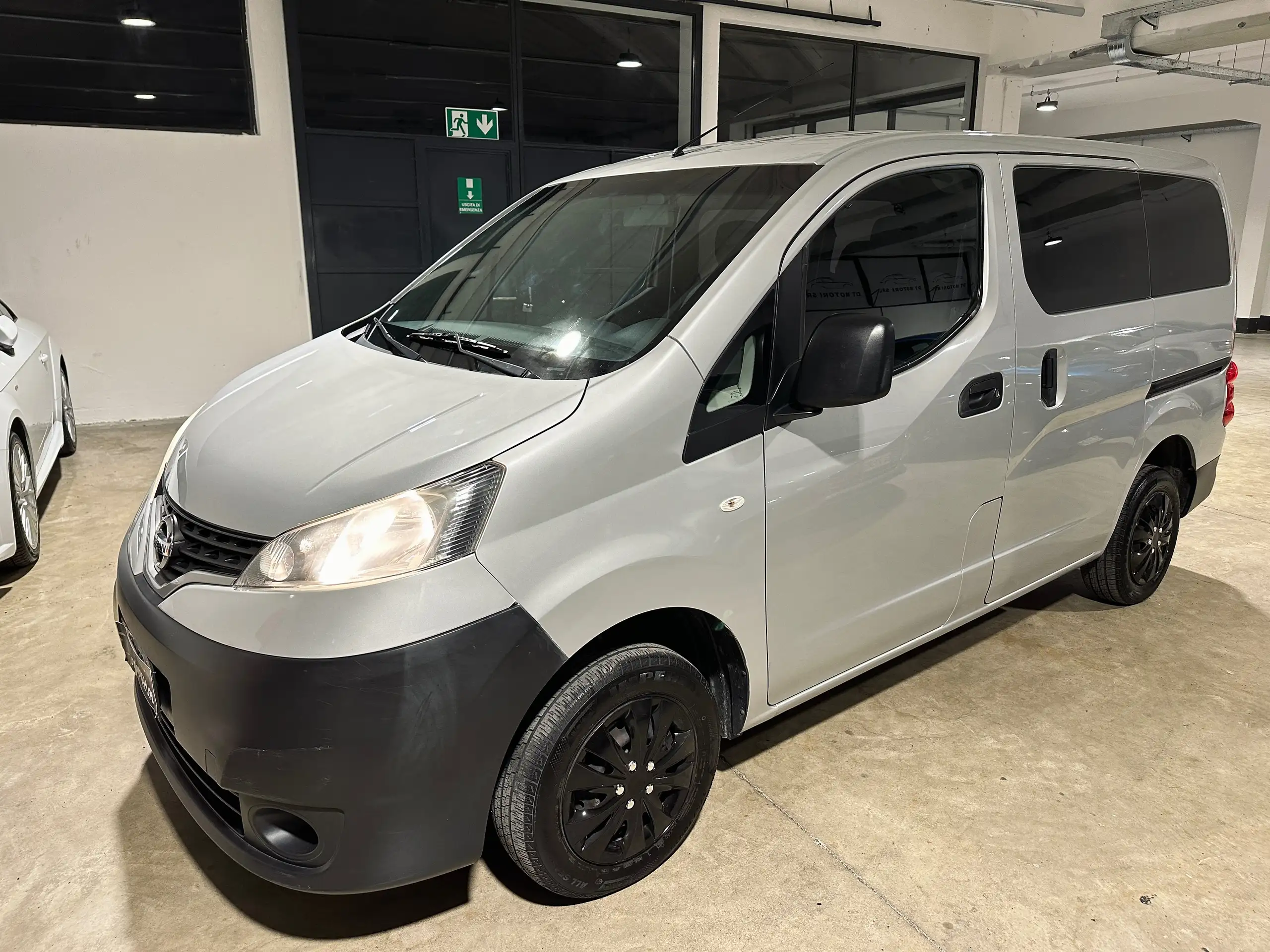 Nissan - NV200