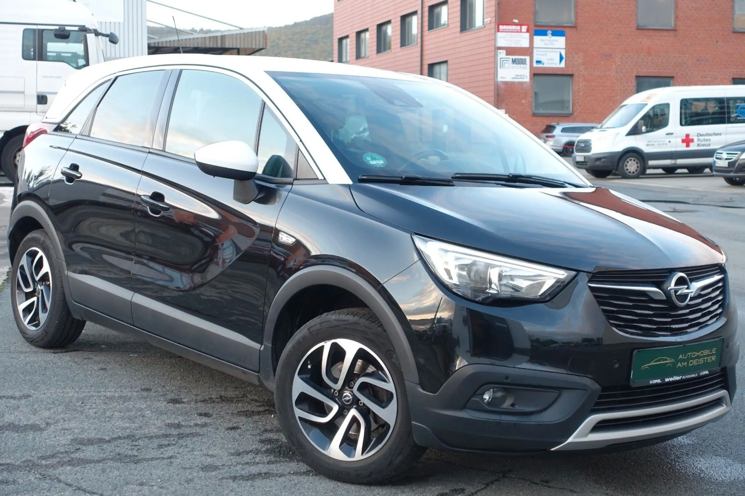 Opel - Crossland X