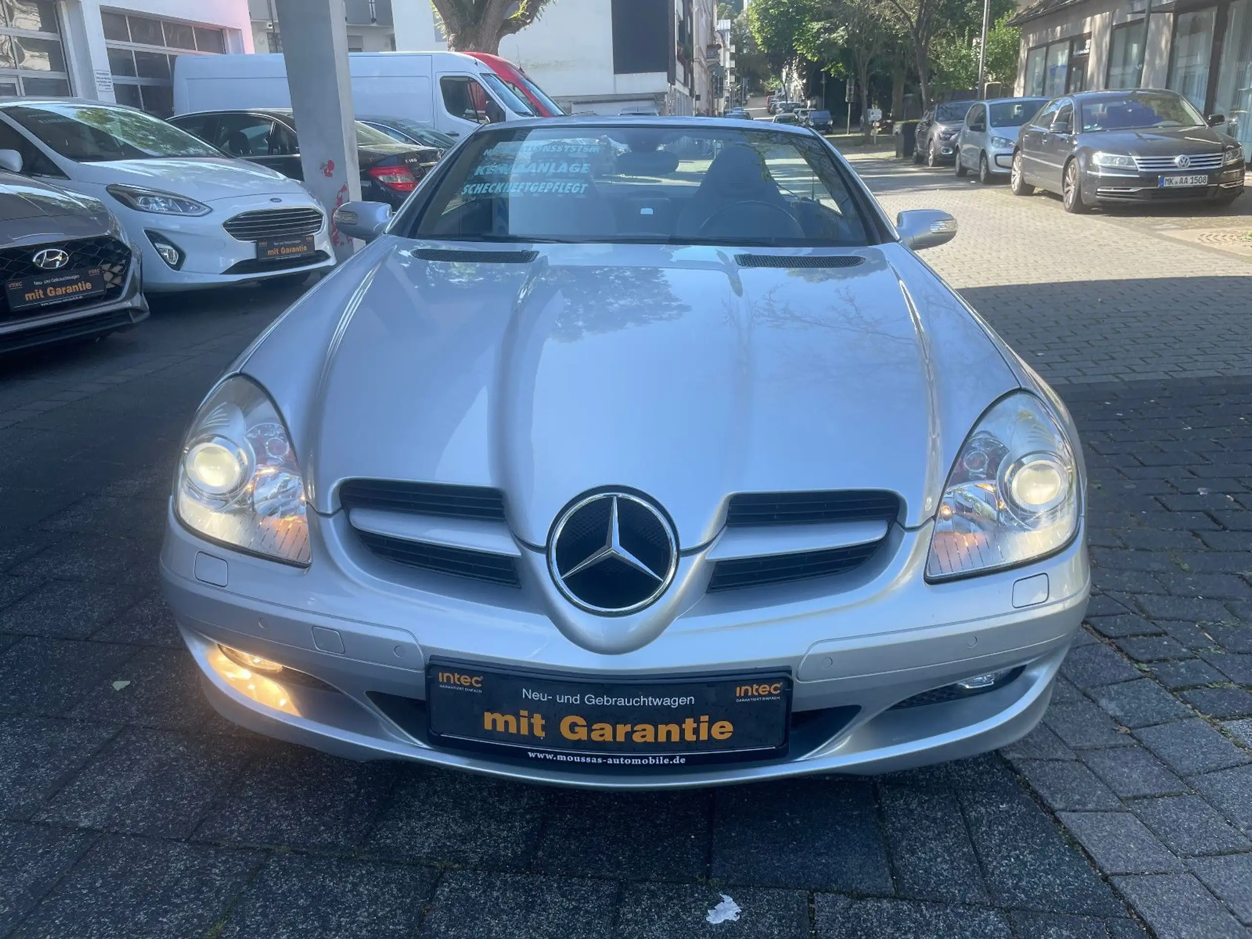 Mercedes-Benz - SLK 200