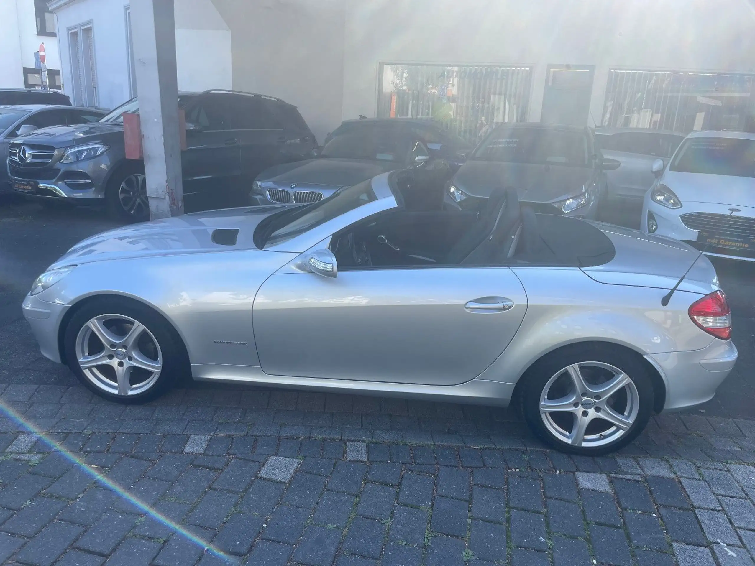 Mercedes-Benz - SLK 200