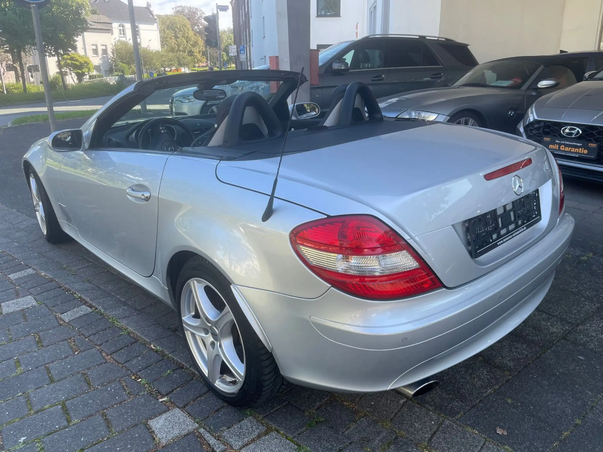 Mercedes-Benz - SLK 200