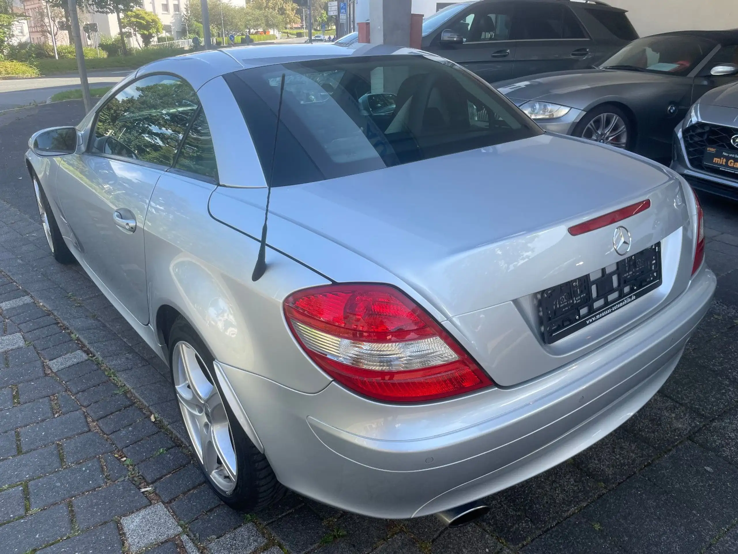 Mercedes-Benz - SLK 200