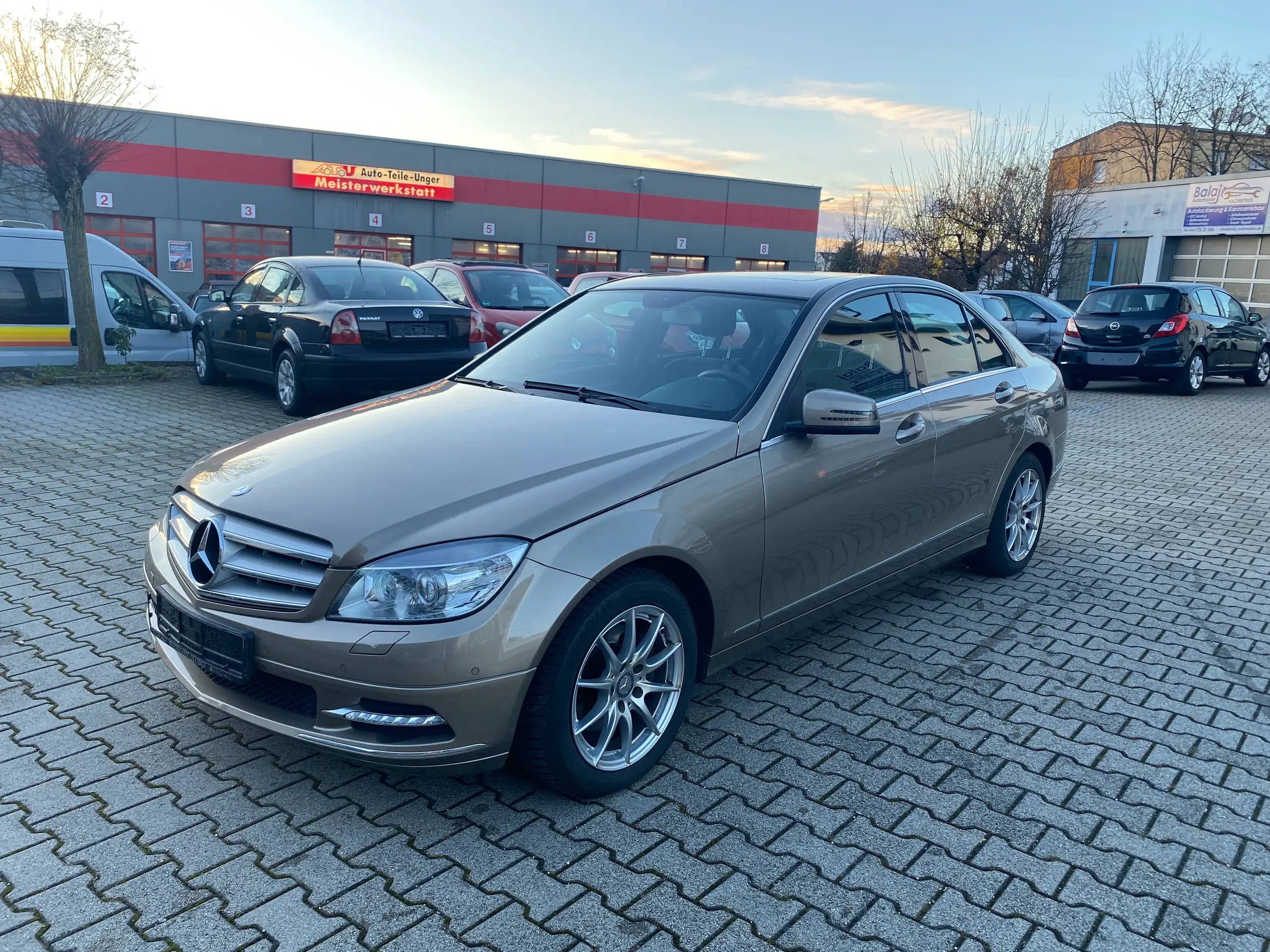 Mercedes-Benz - C 300