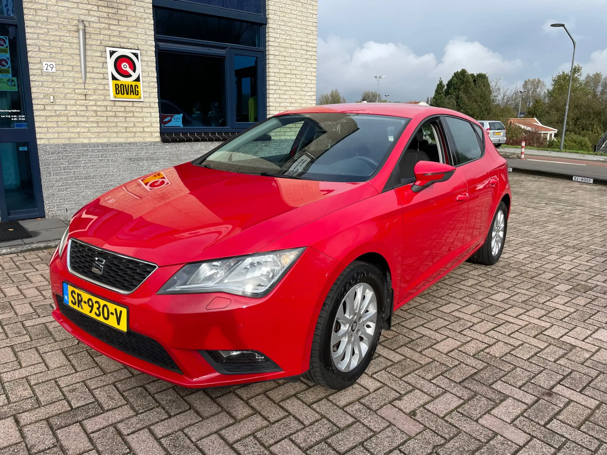 SEAT - Leon