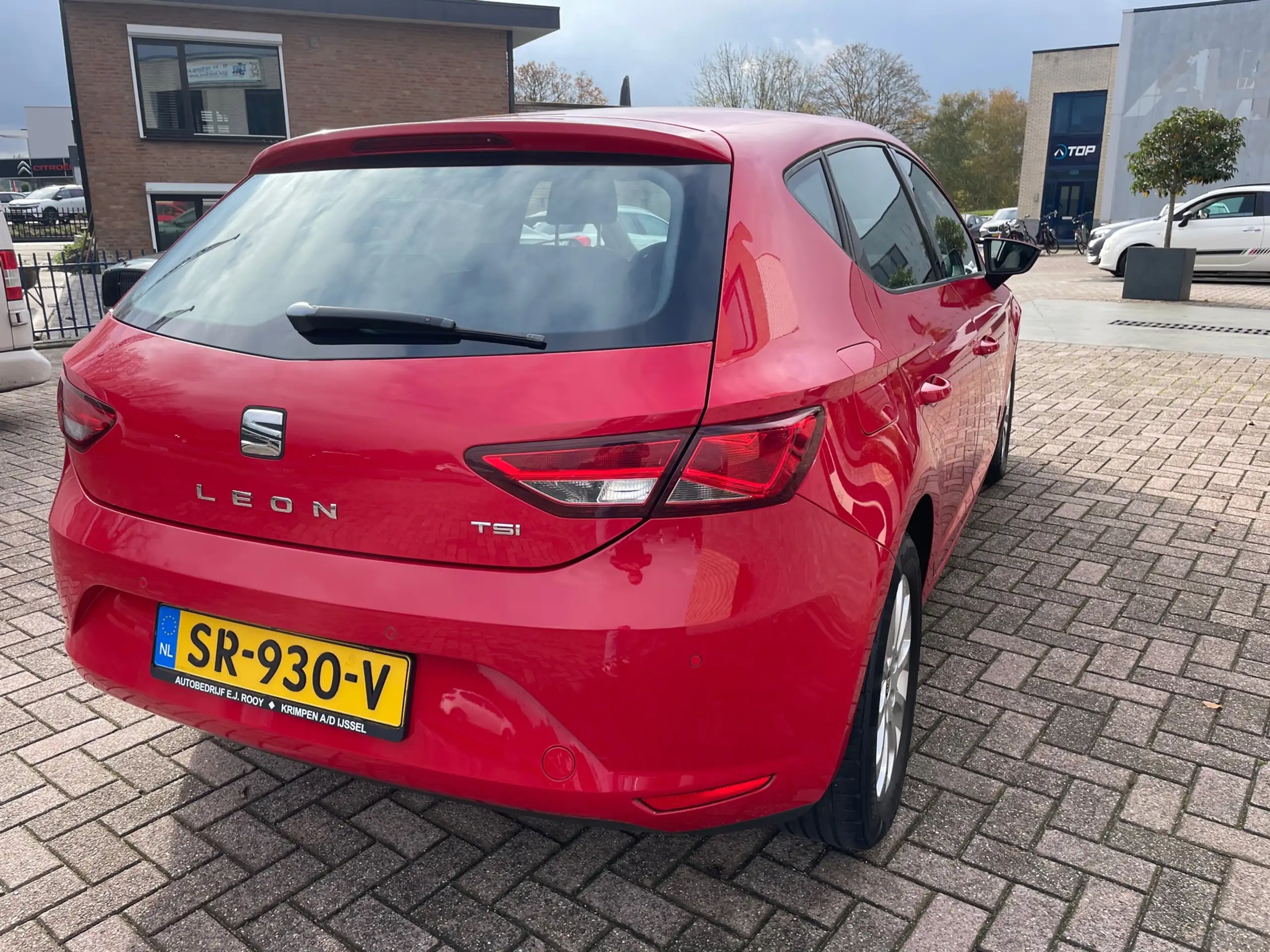 SEAT - Leon