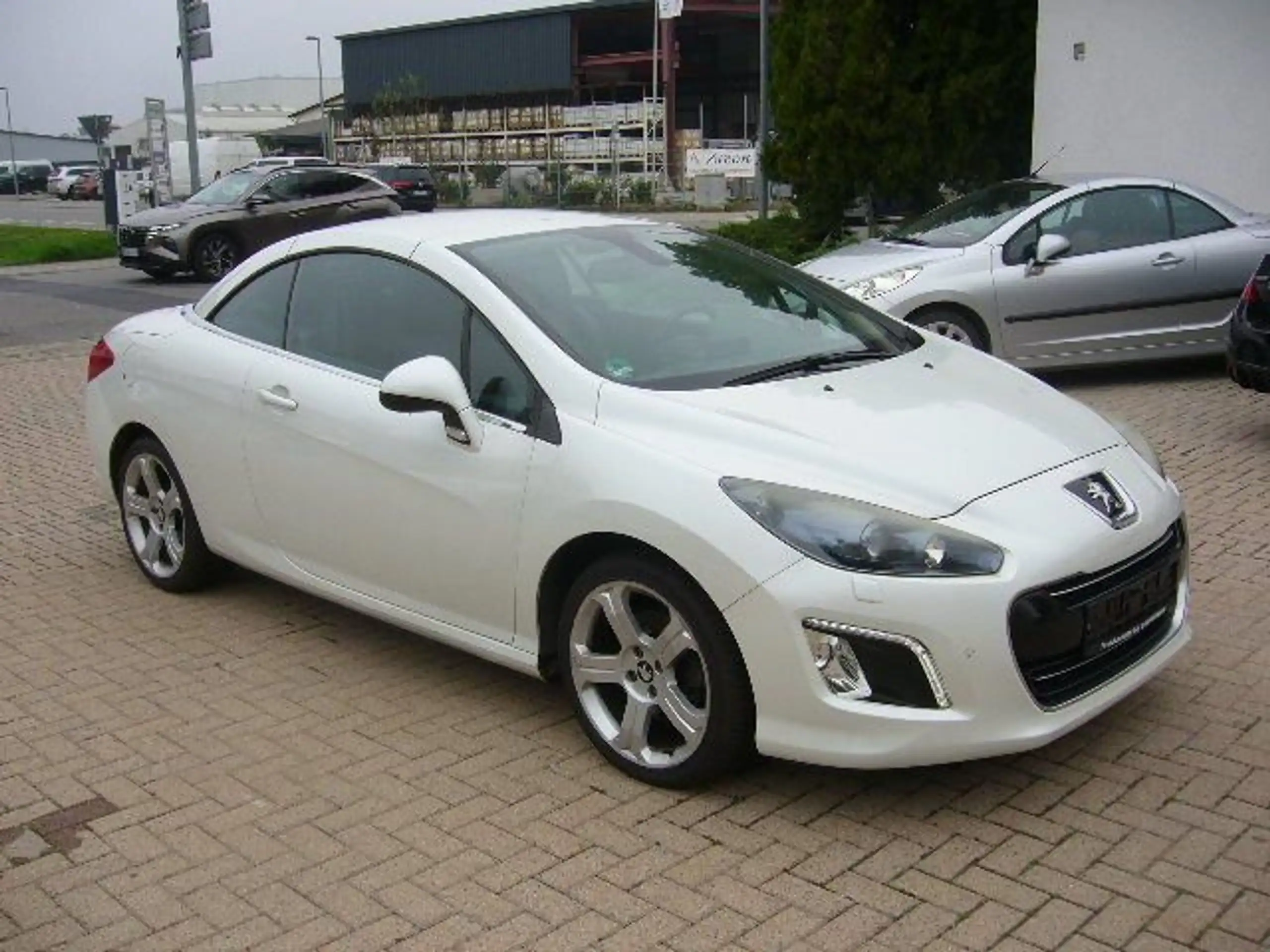 Peugeot - 308