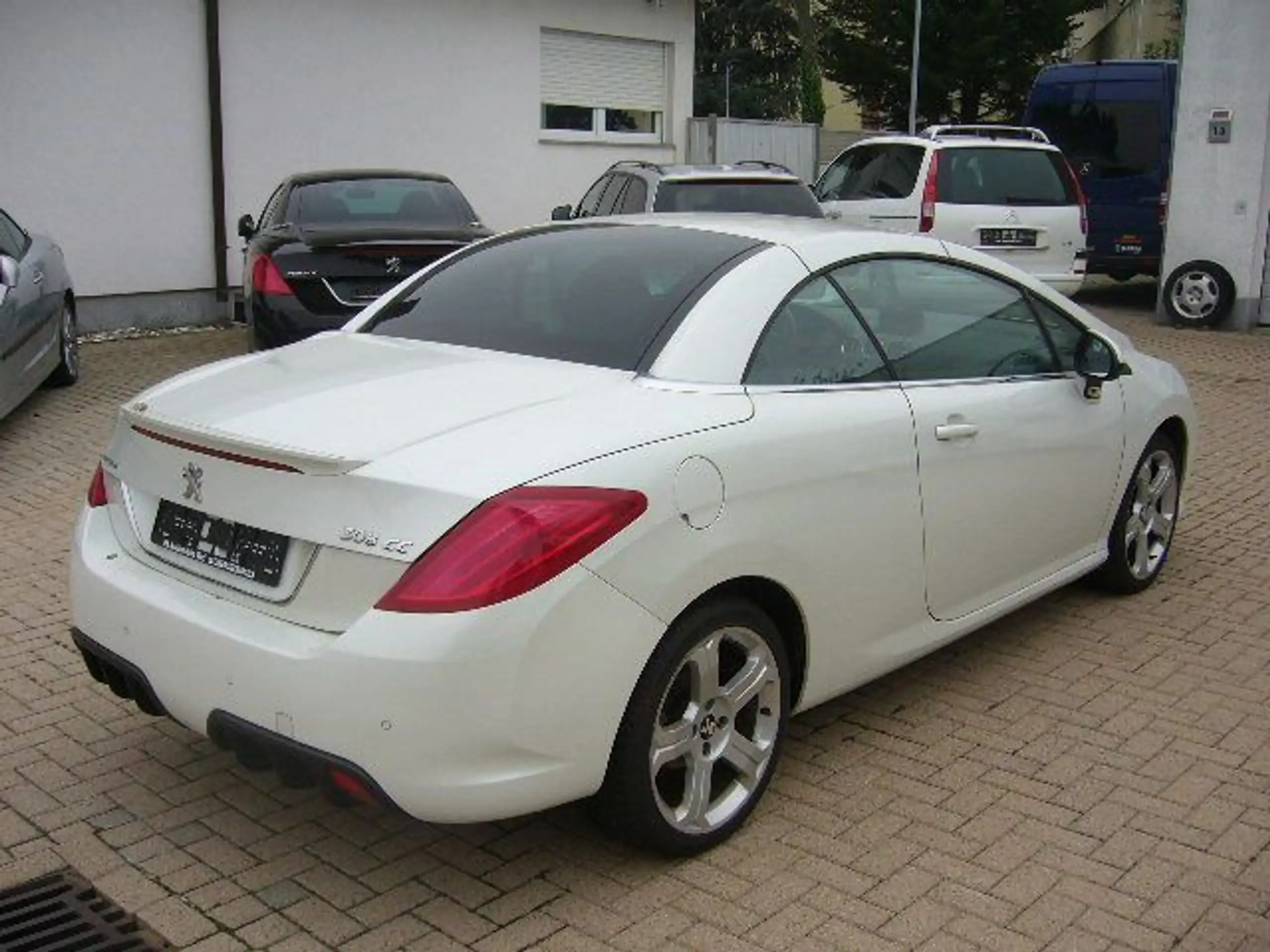 Peugeot - 308