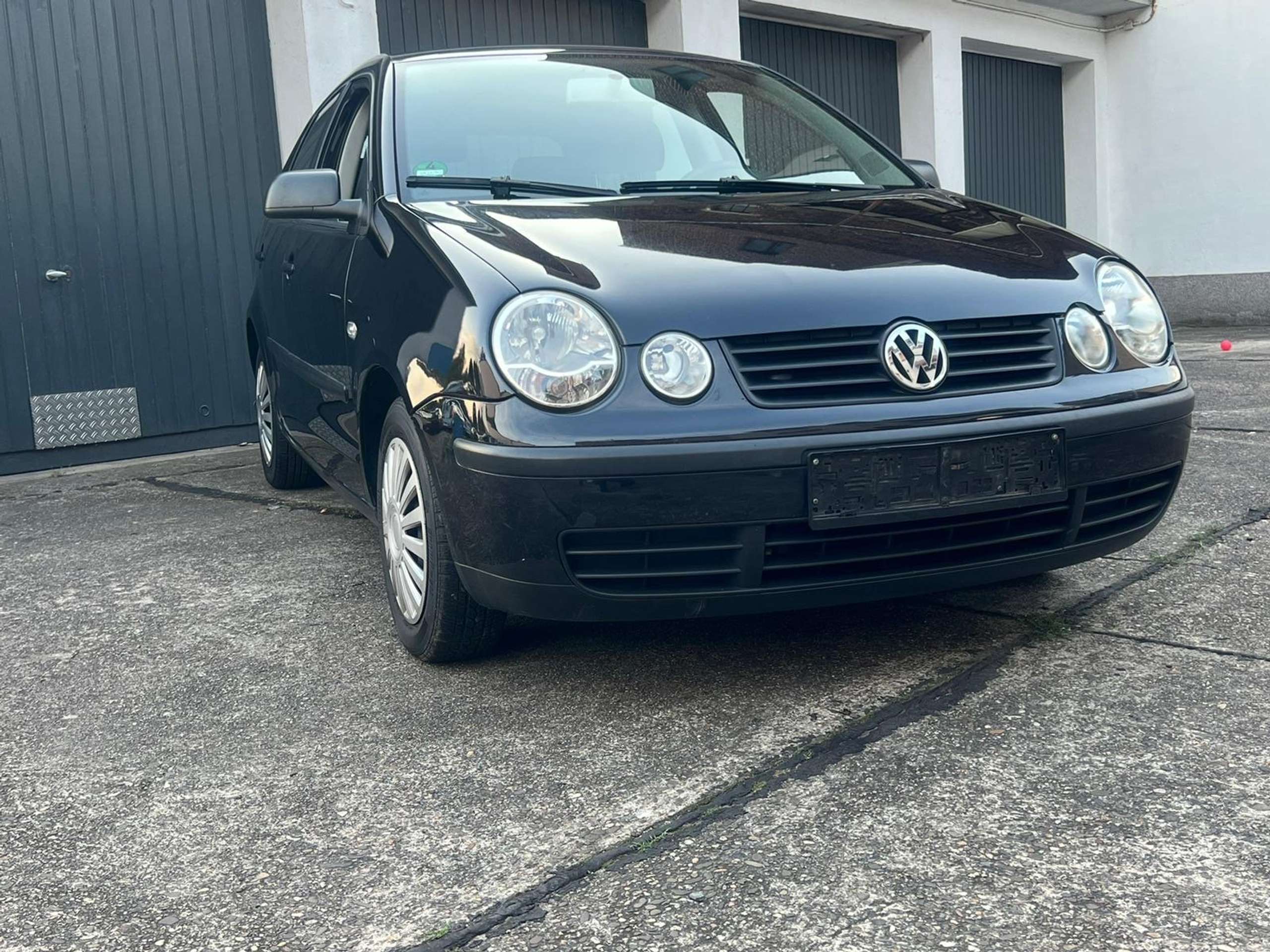 Volkswagen - Polo