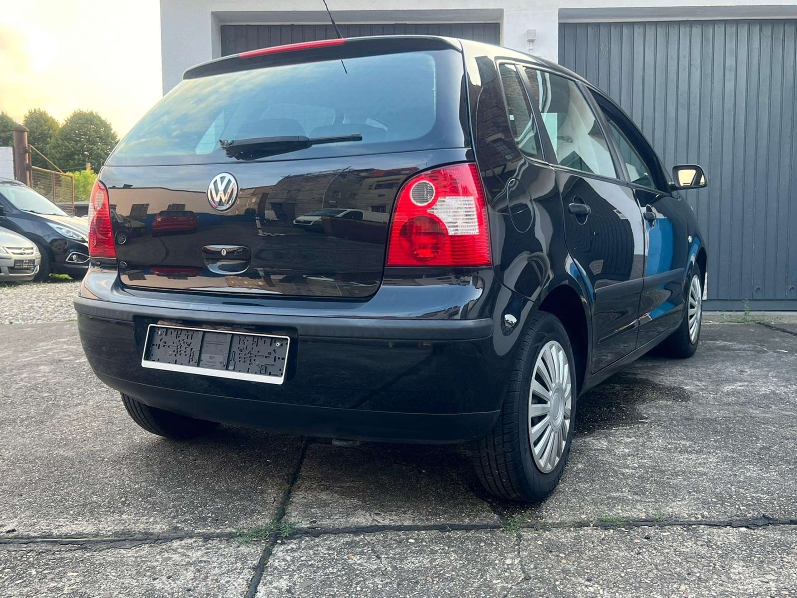 Volkswagen - Polo