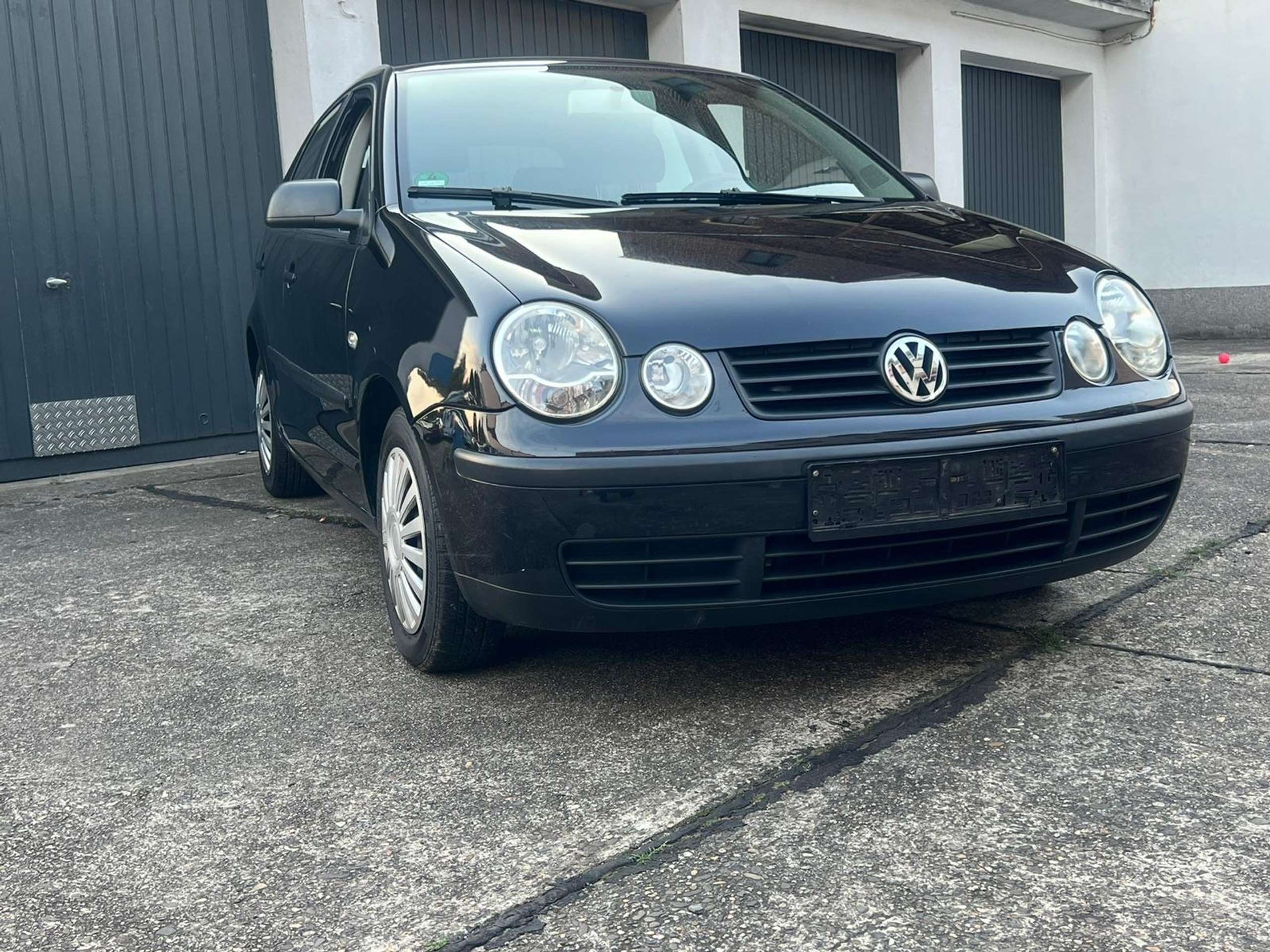 Volkswagen - Polo