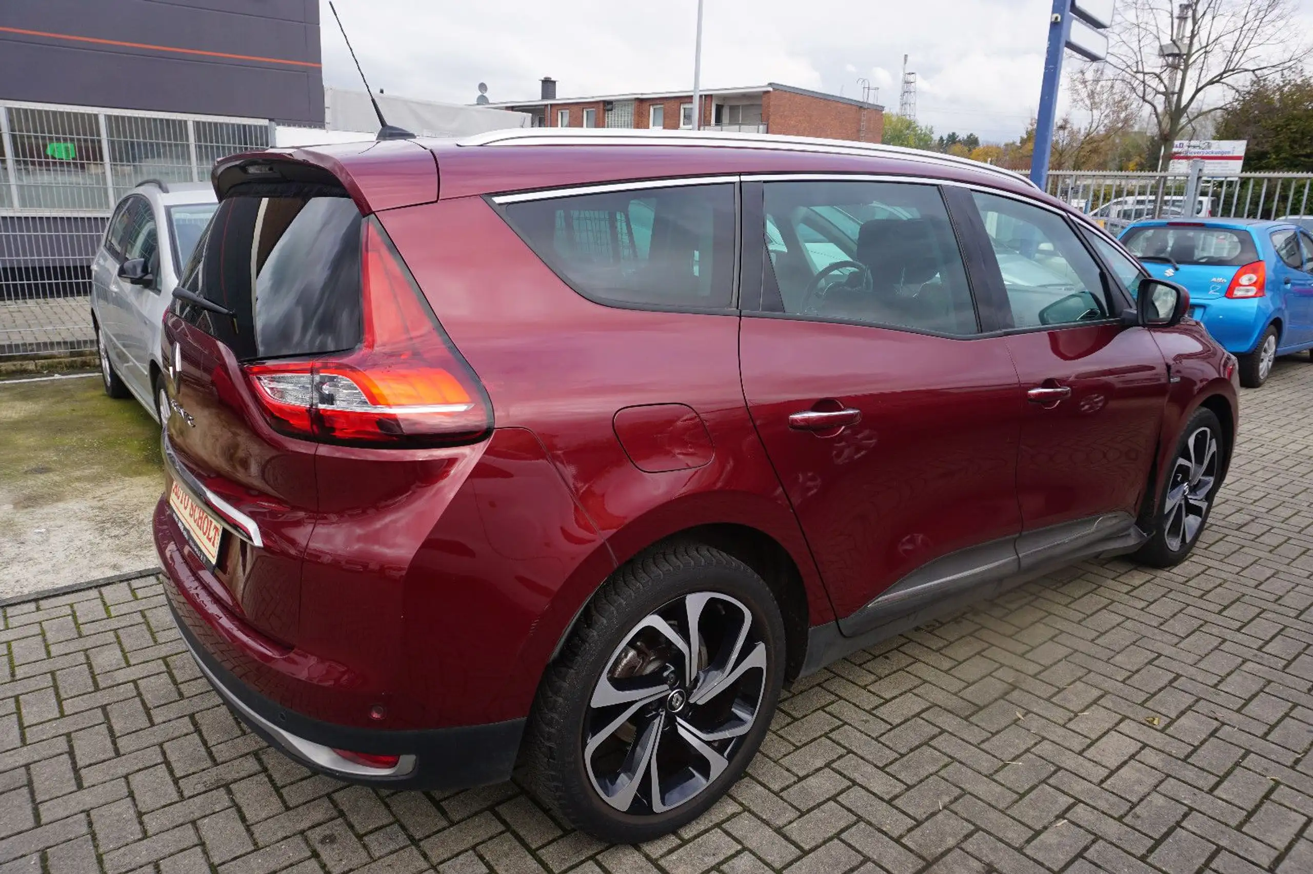 Renault - Grand Scenic