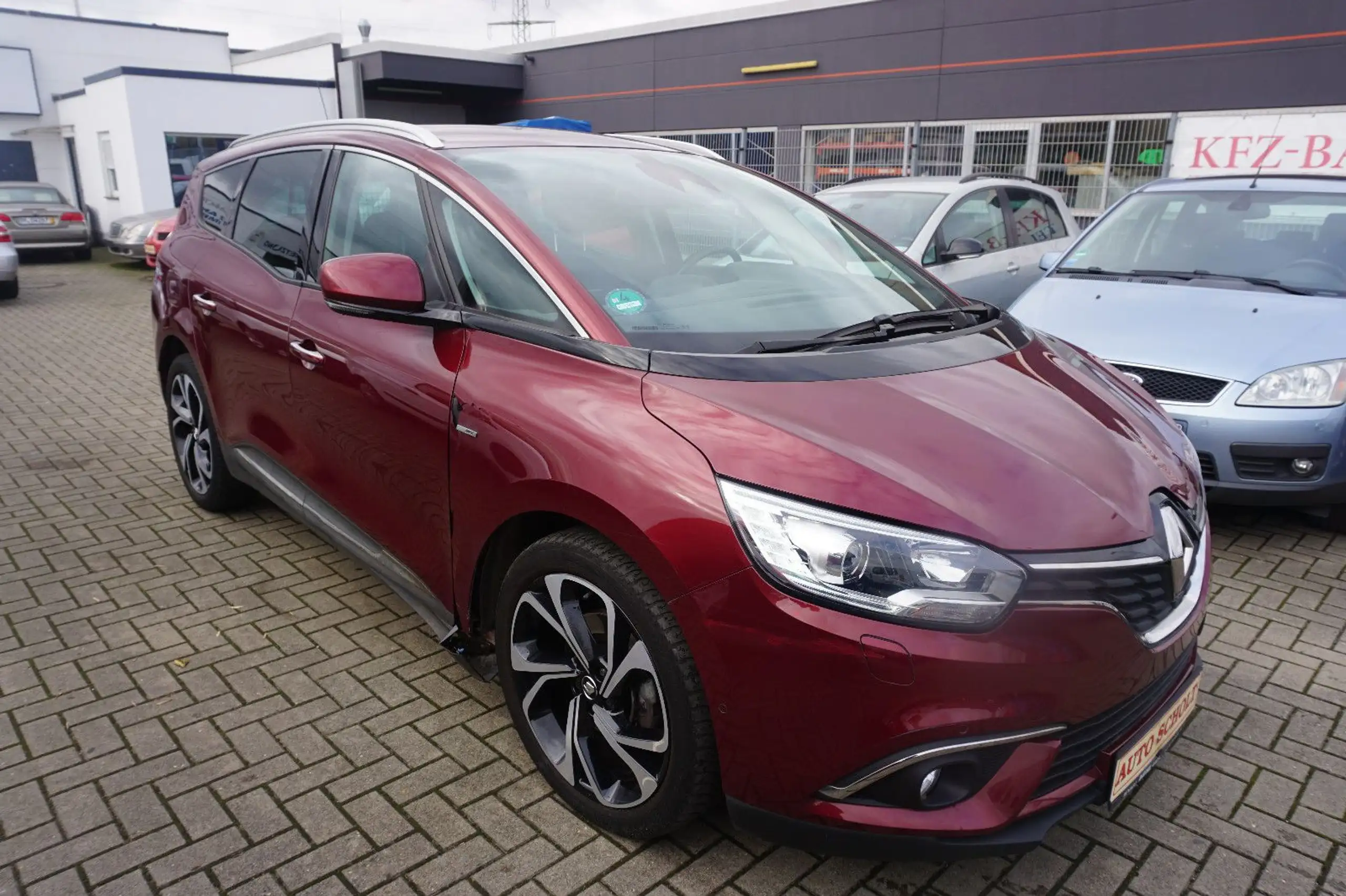 Renault - Grand Scenic