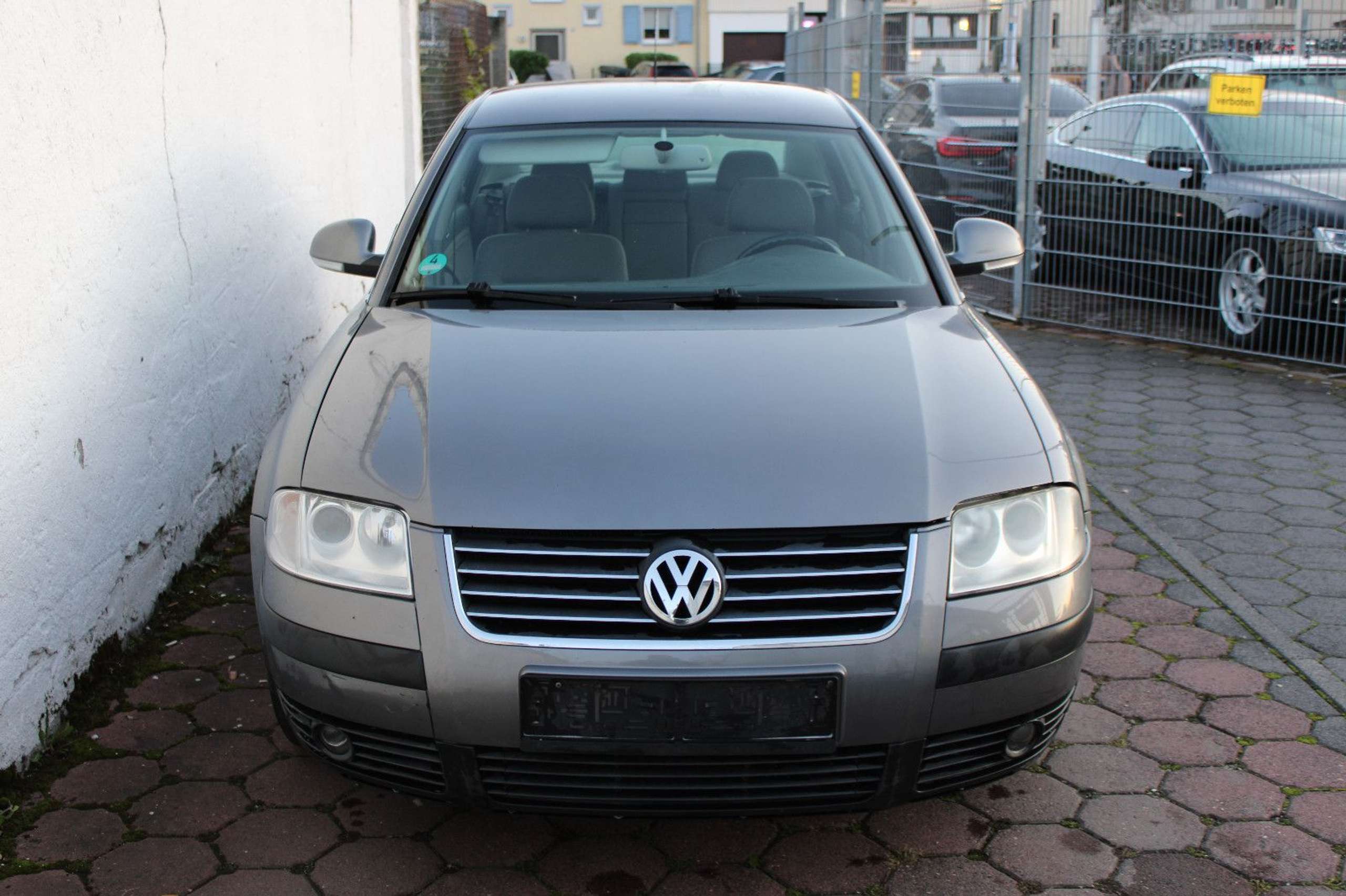 Volkswagen - Passat