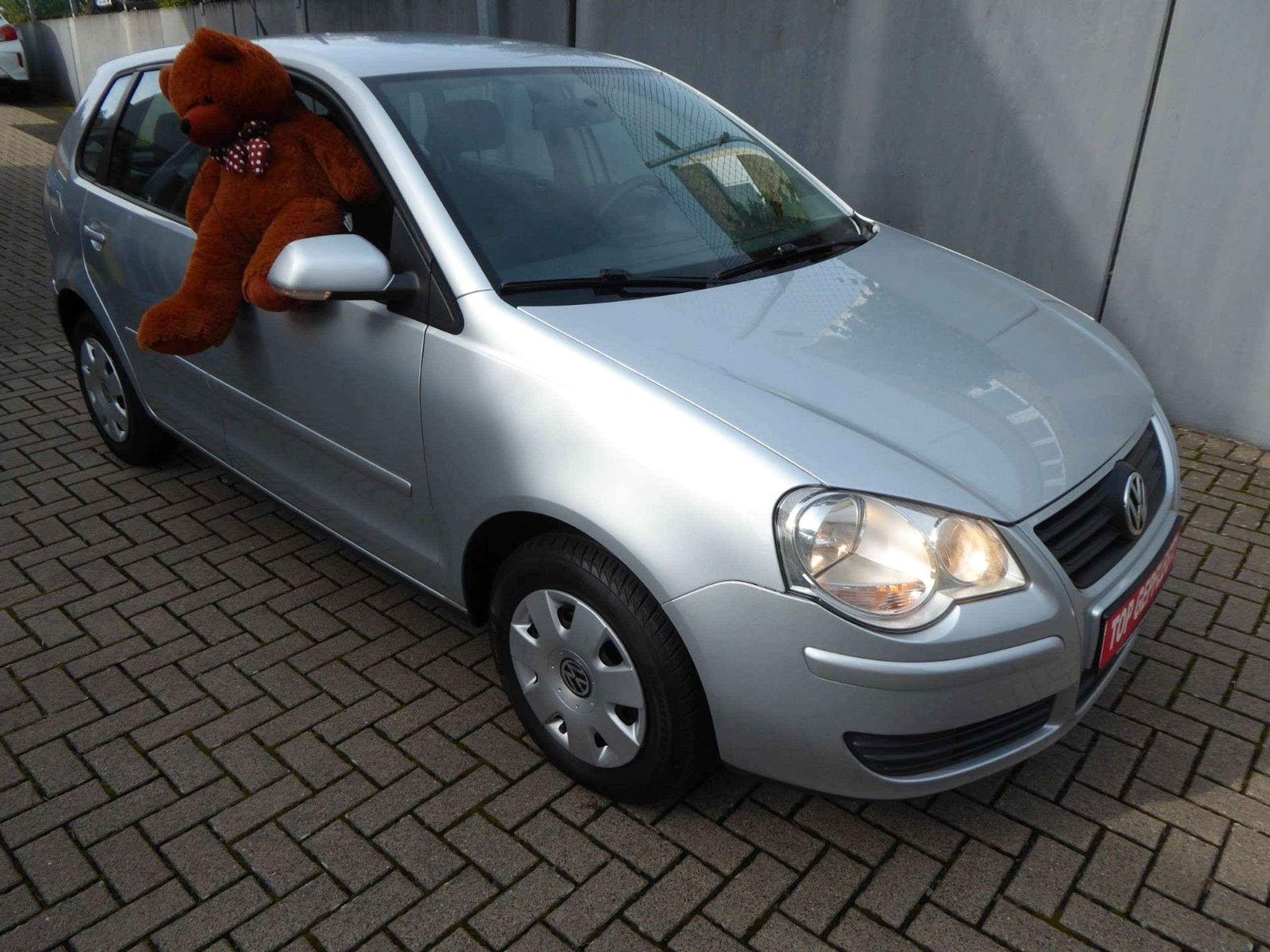 Volkswagen - Polo