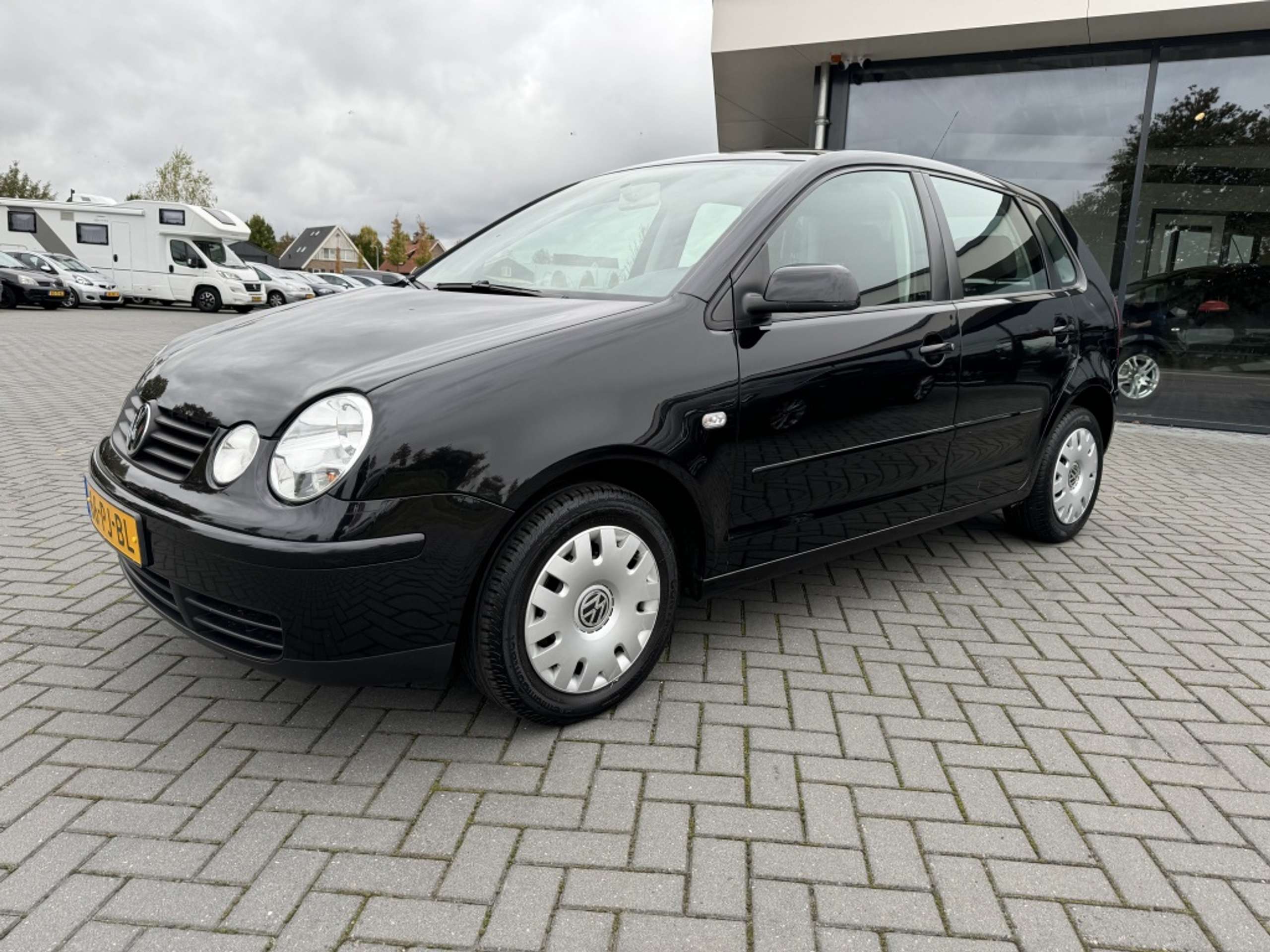 Volkswagen - Polo