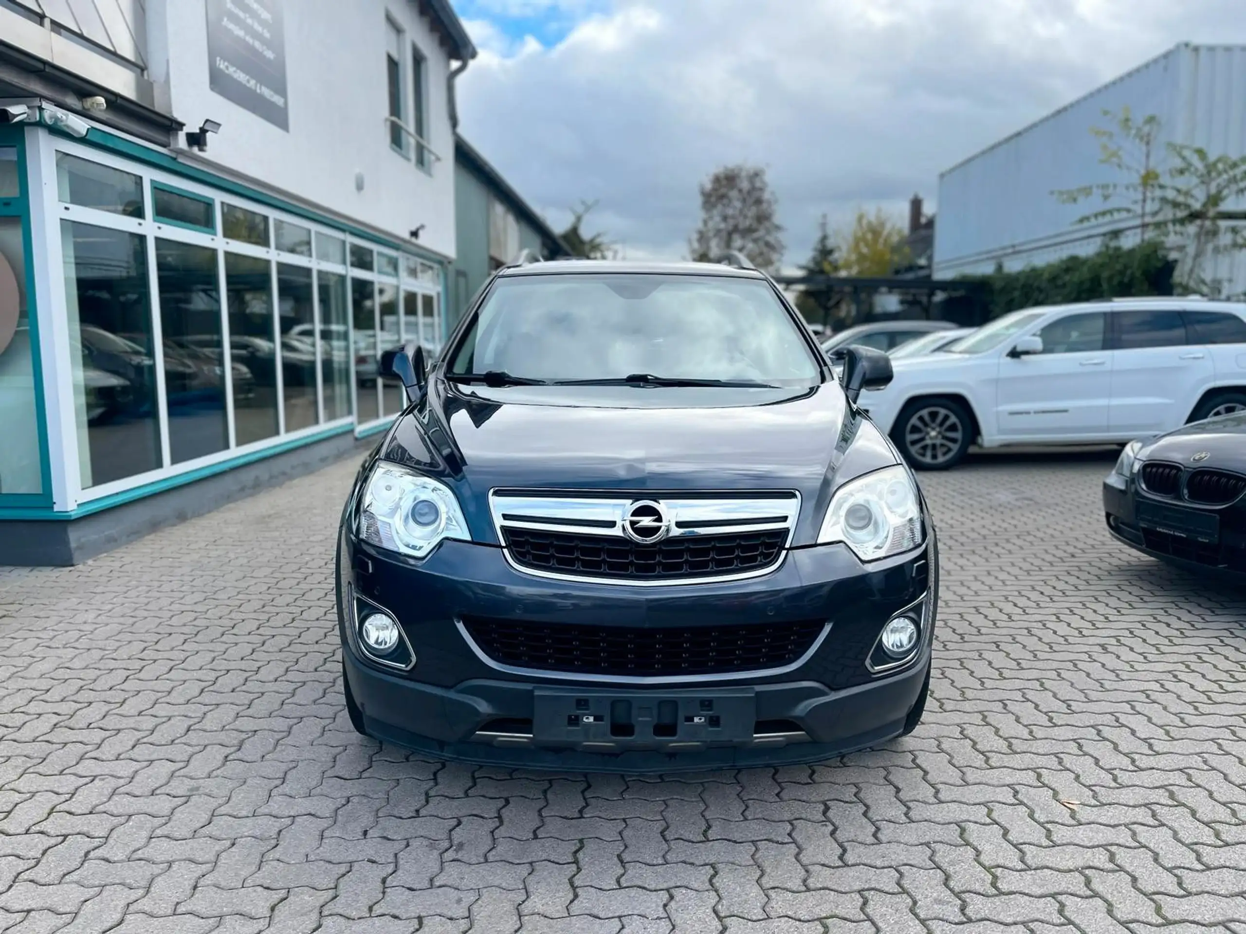 Opel - Antara