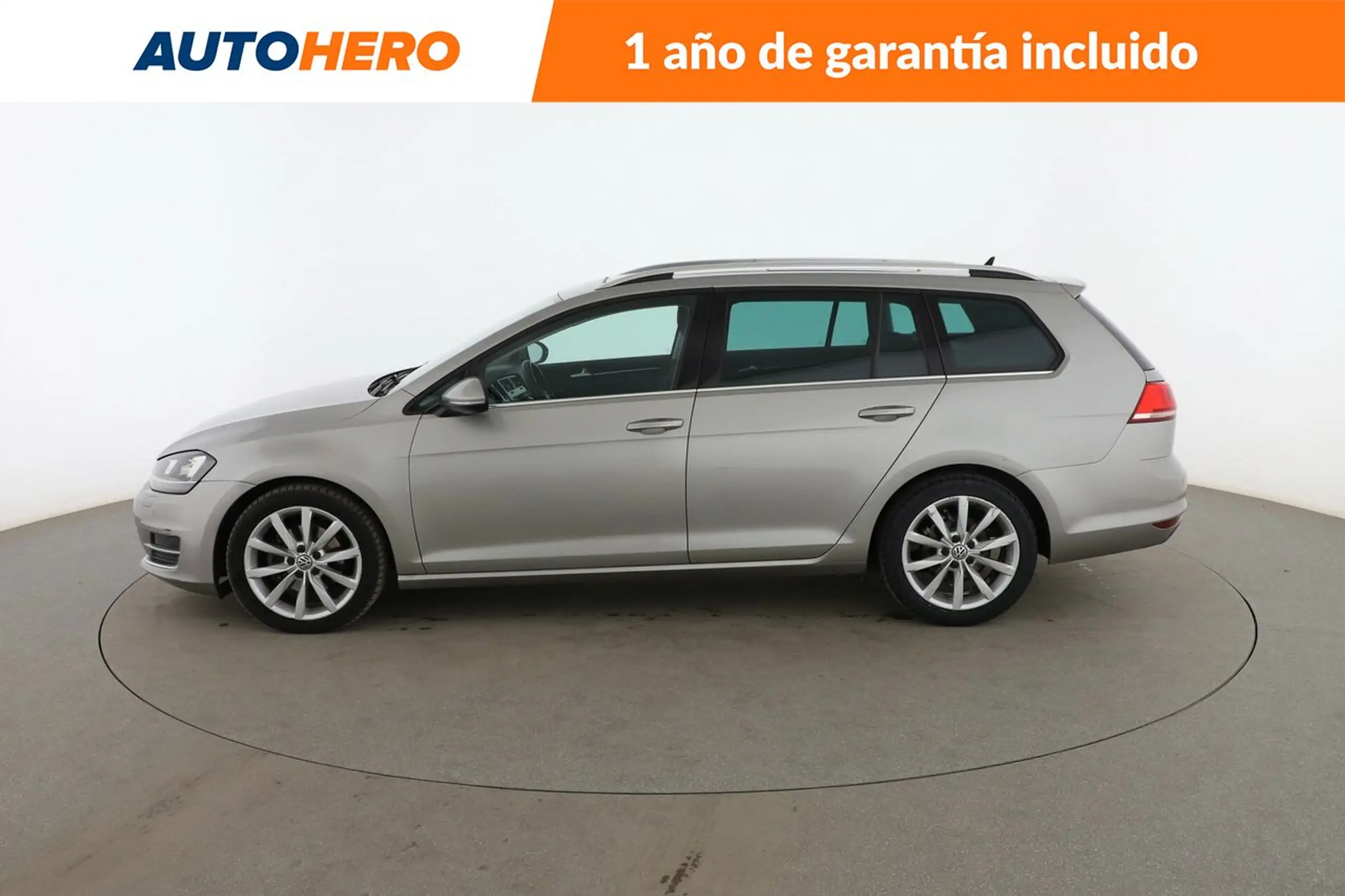 Volkswagen - Golf