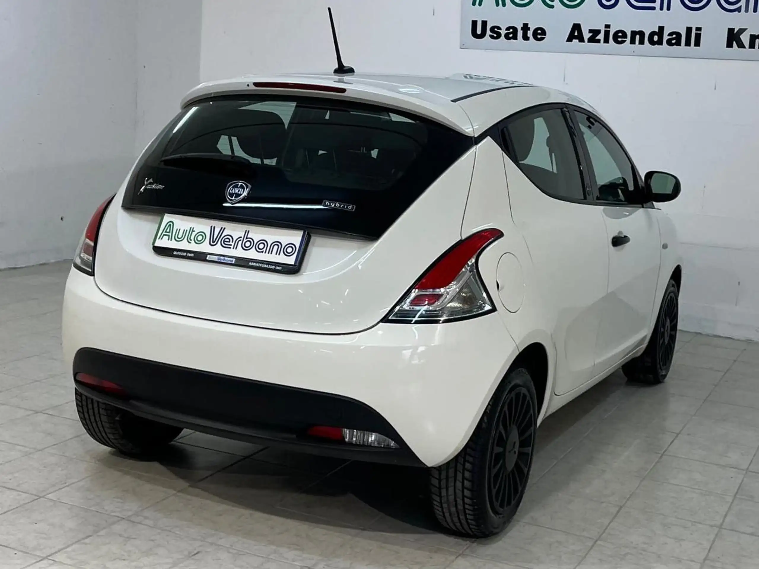 Lancia - Ypsilon