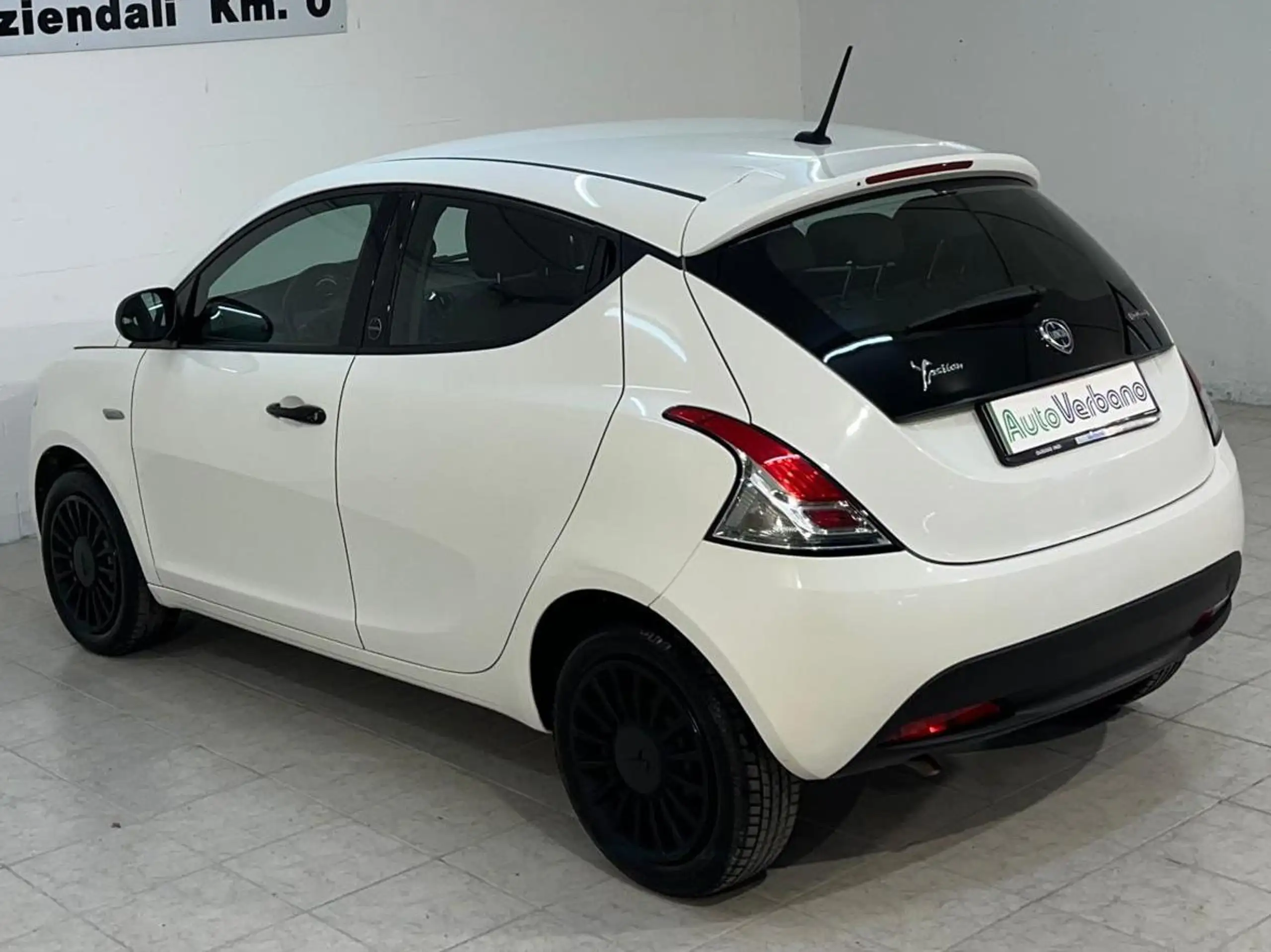 Lancia - Ypsilon