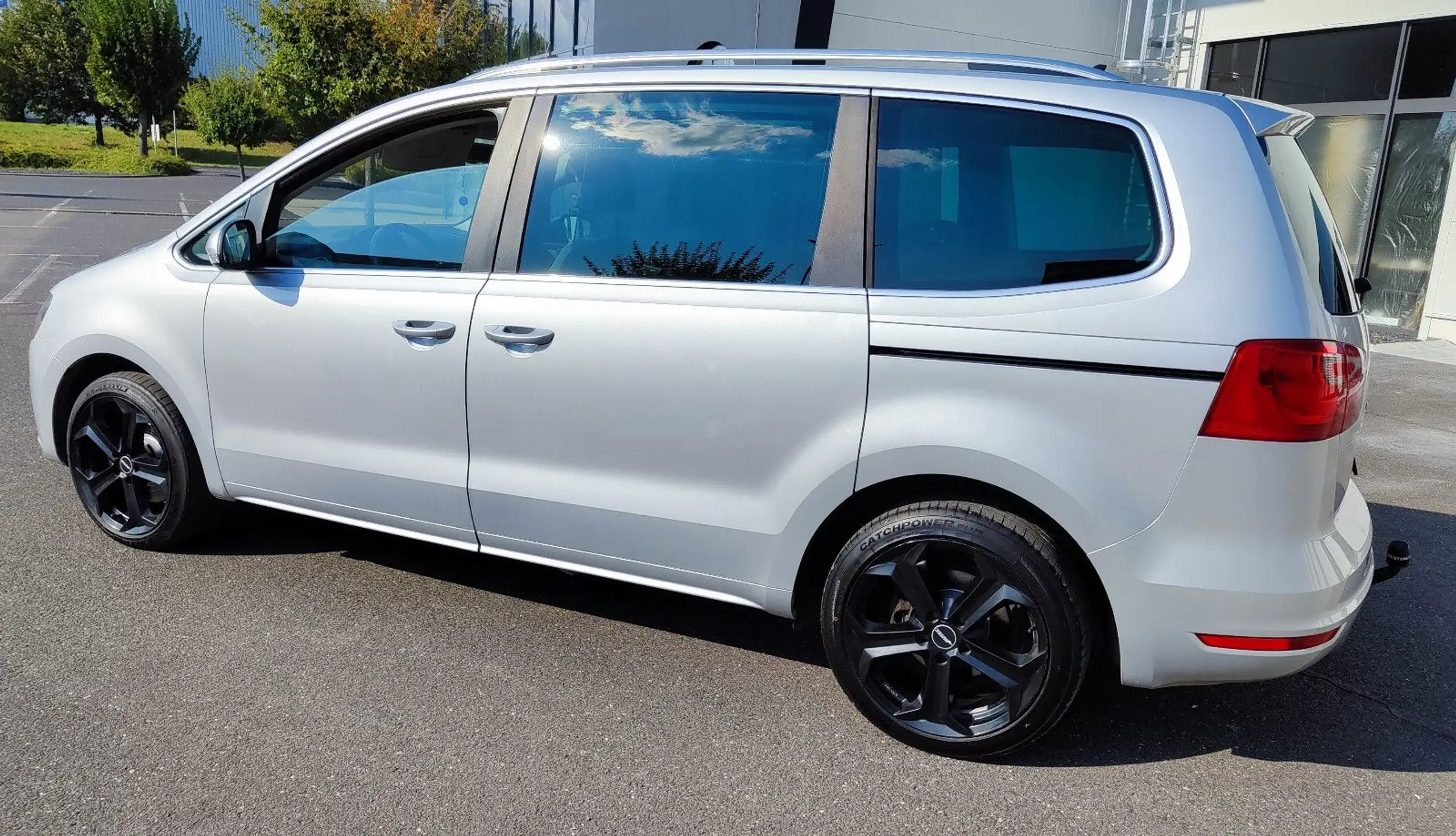 SEAT - Alhambra