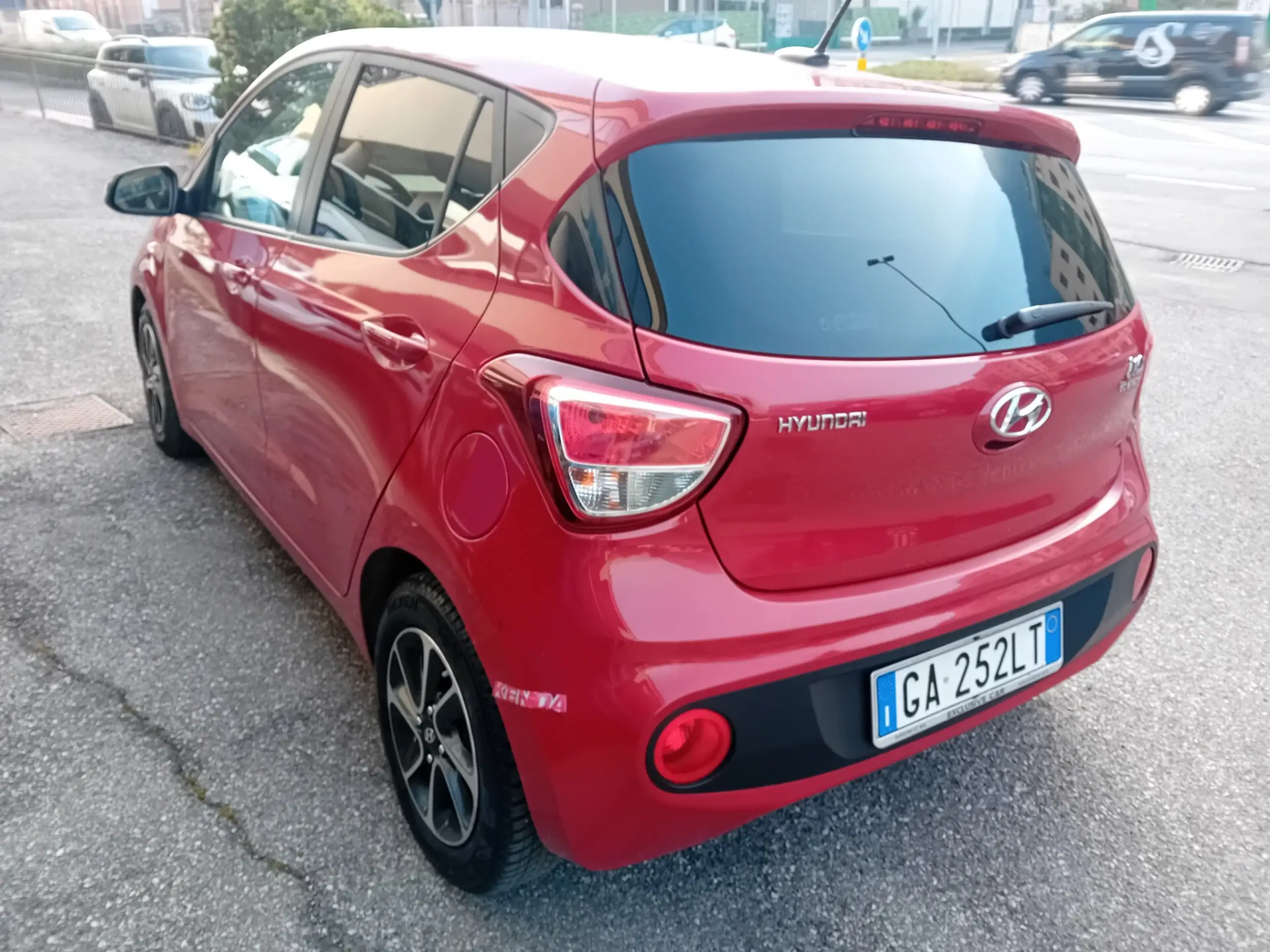 Hyundai - i10