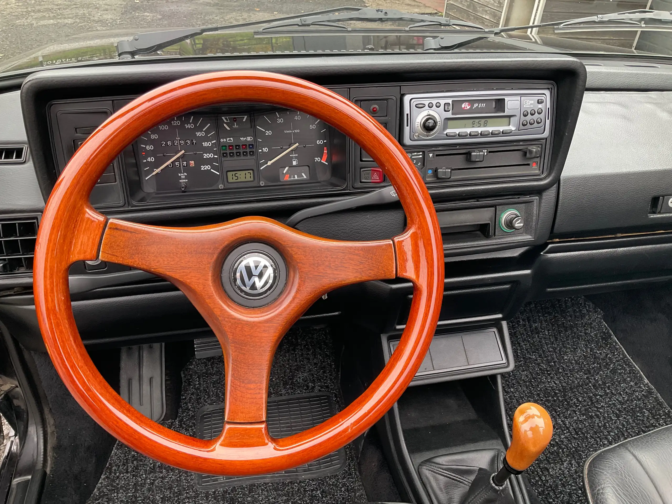 Volkswagen - Golf Cabriolet