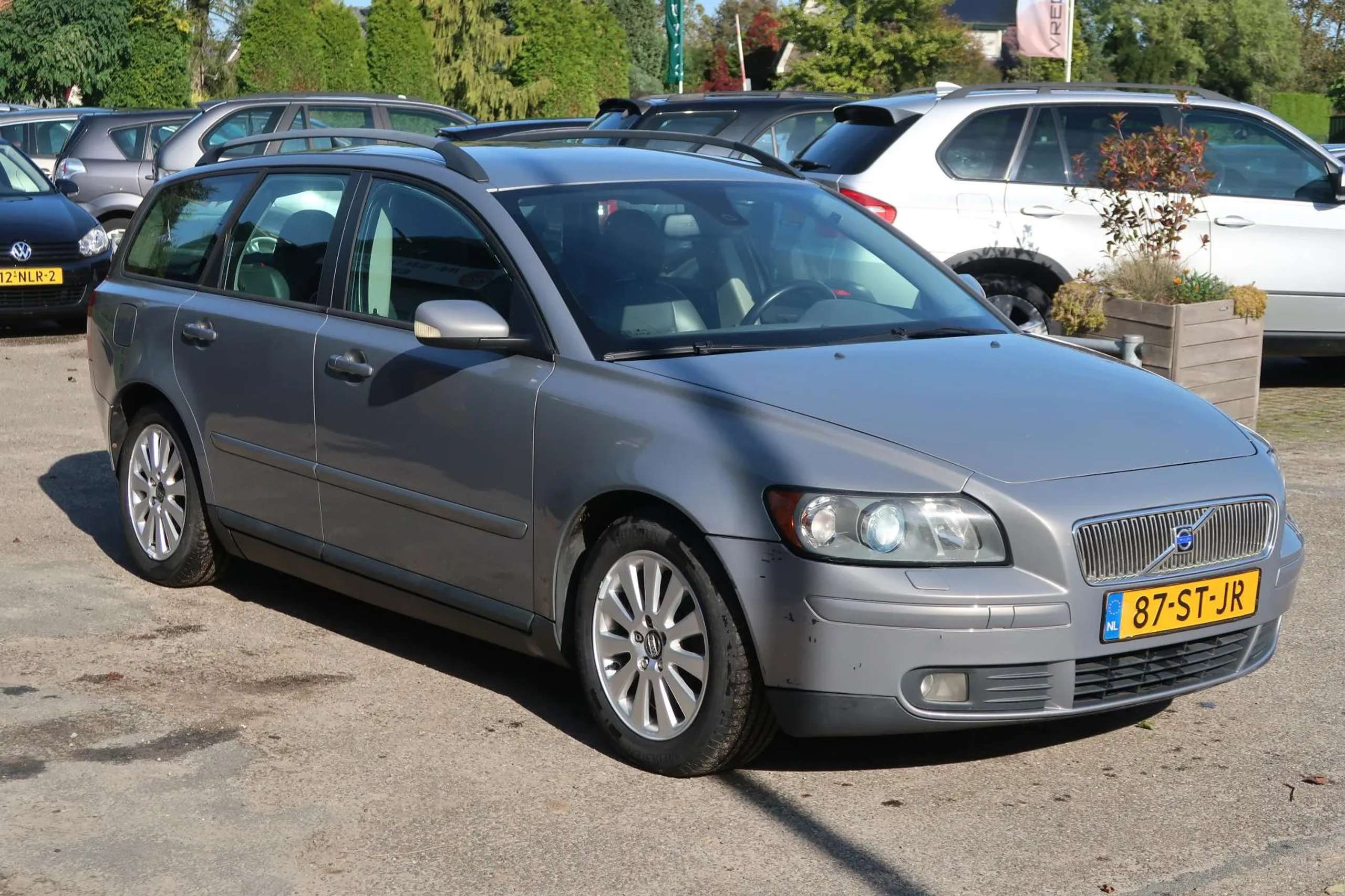 Volvo - V50