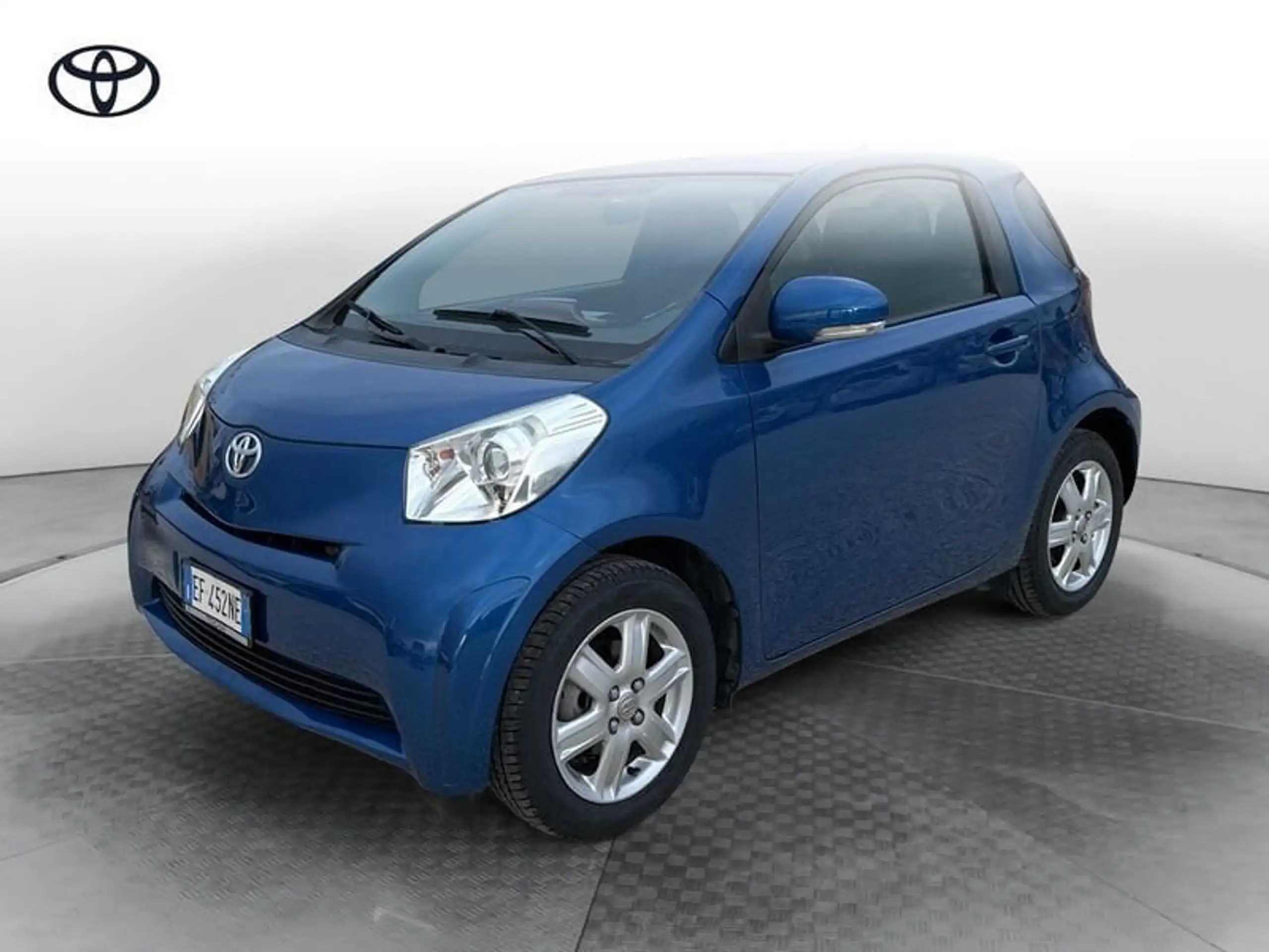 Toyota - iQ