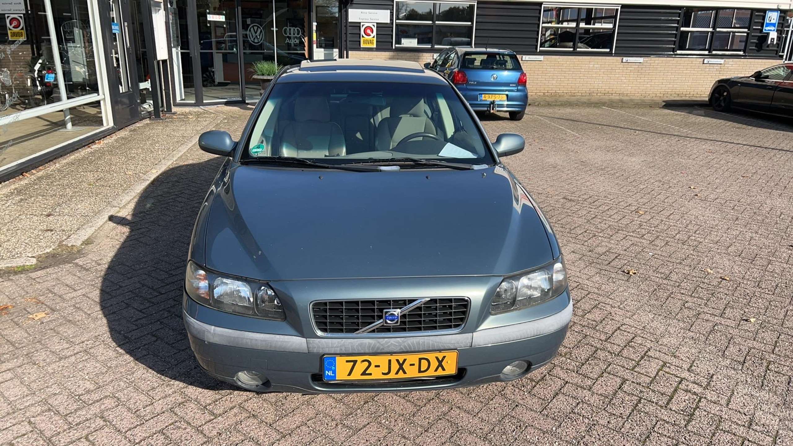 Volvo - S60