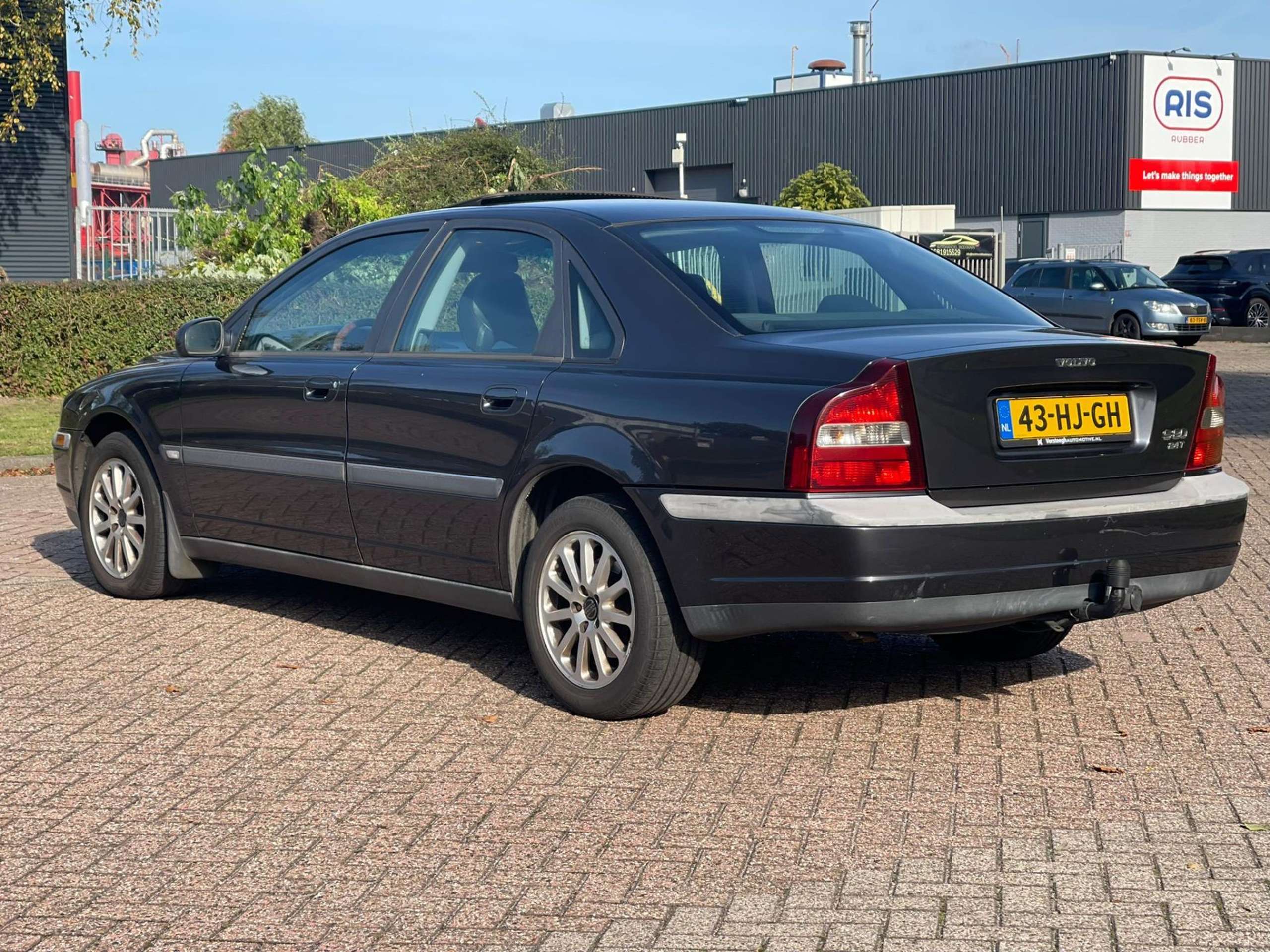 Volvo - S80