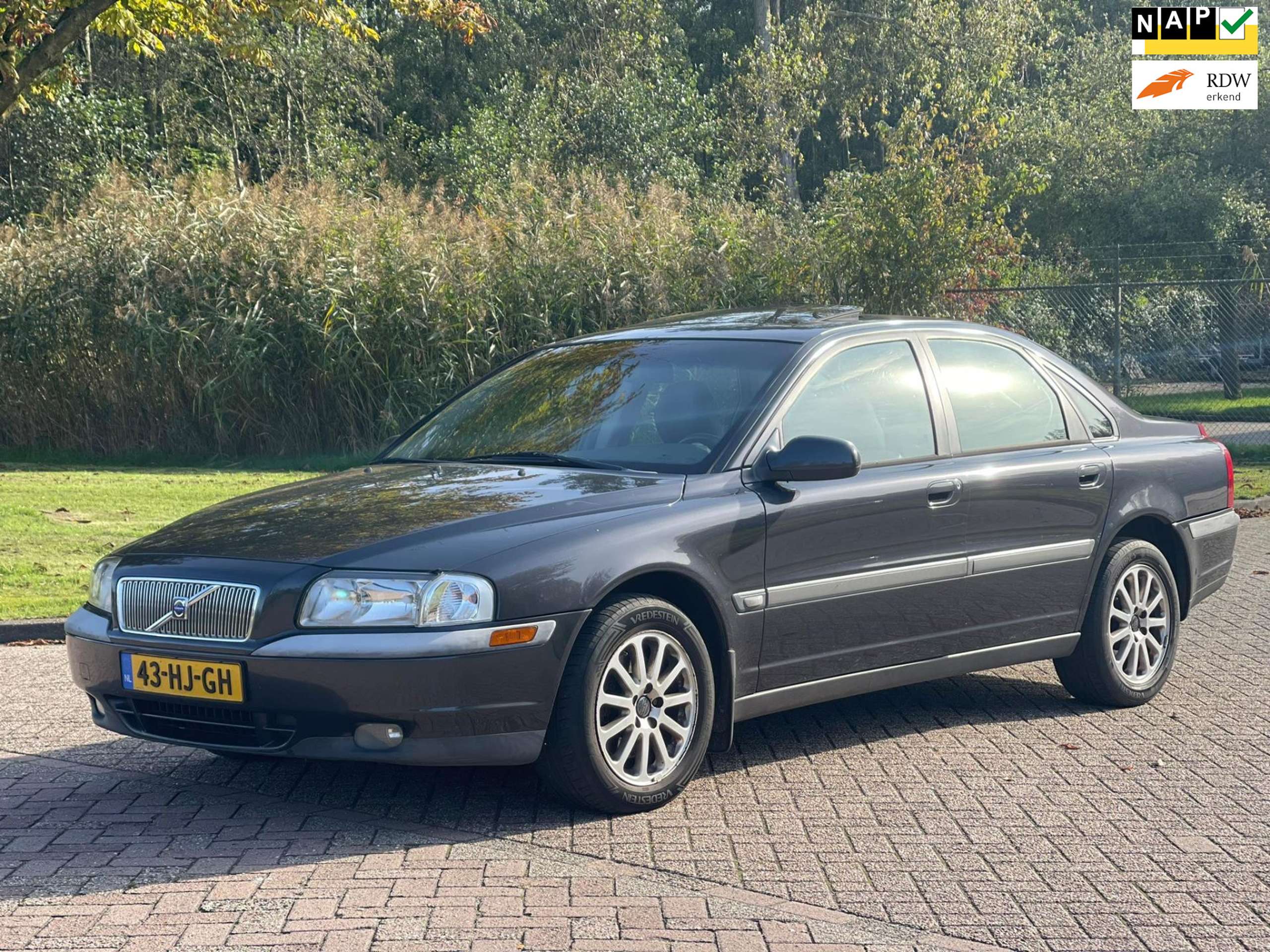 Volvo - S80