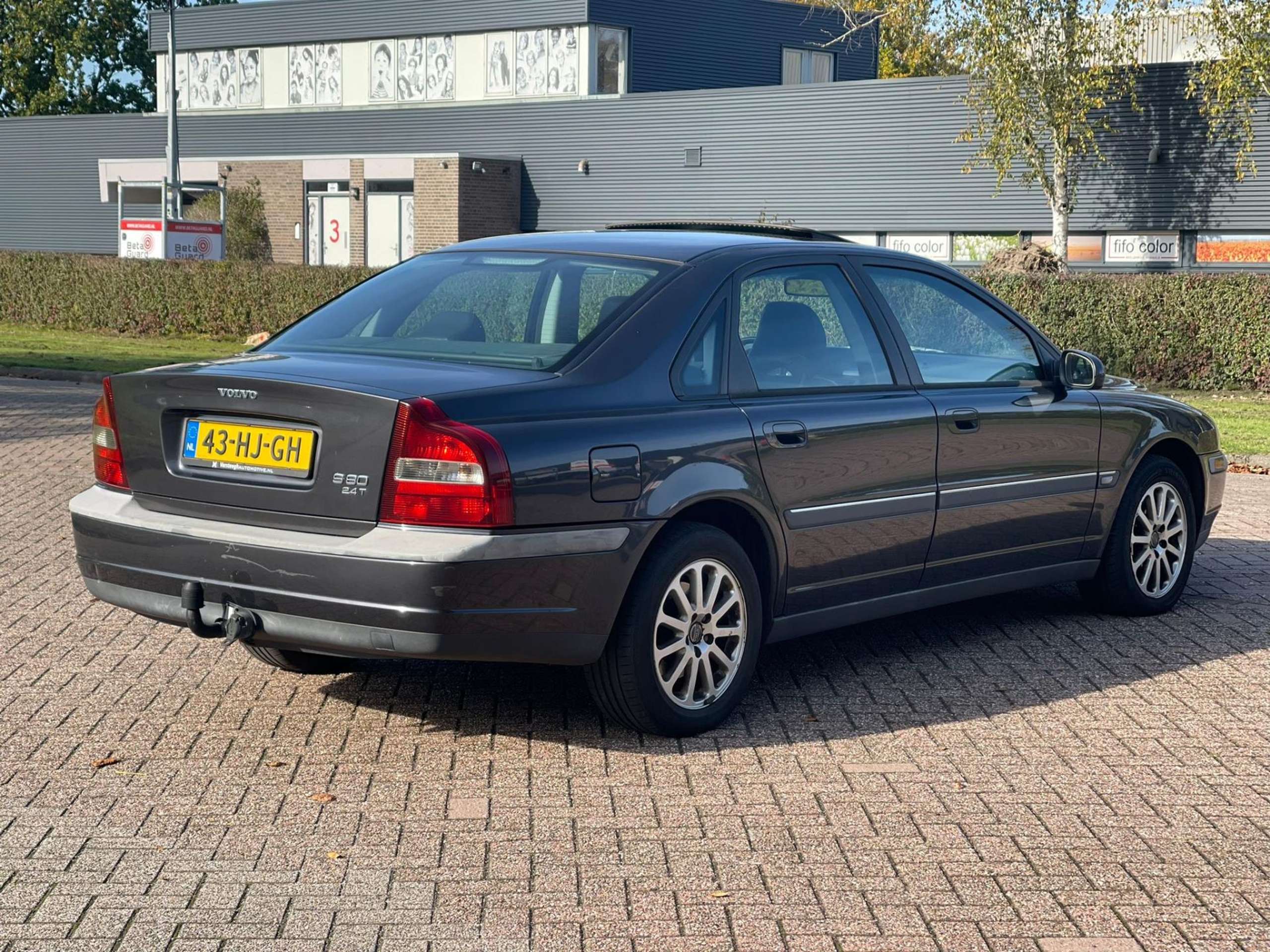 Volvo - S80