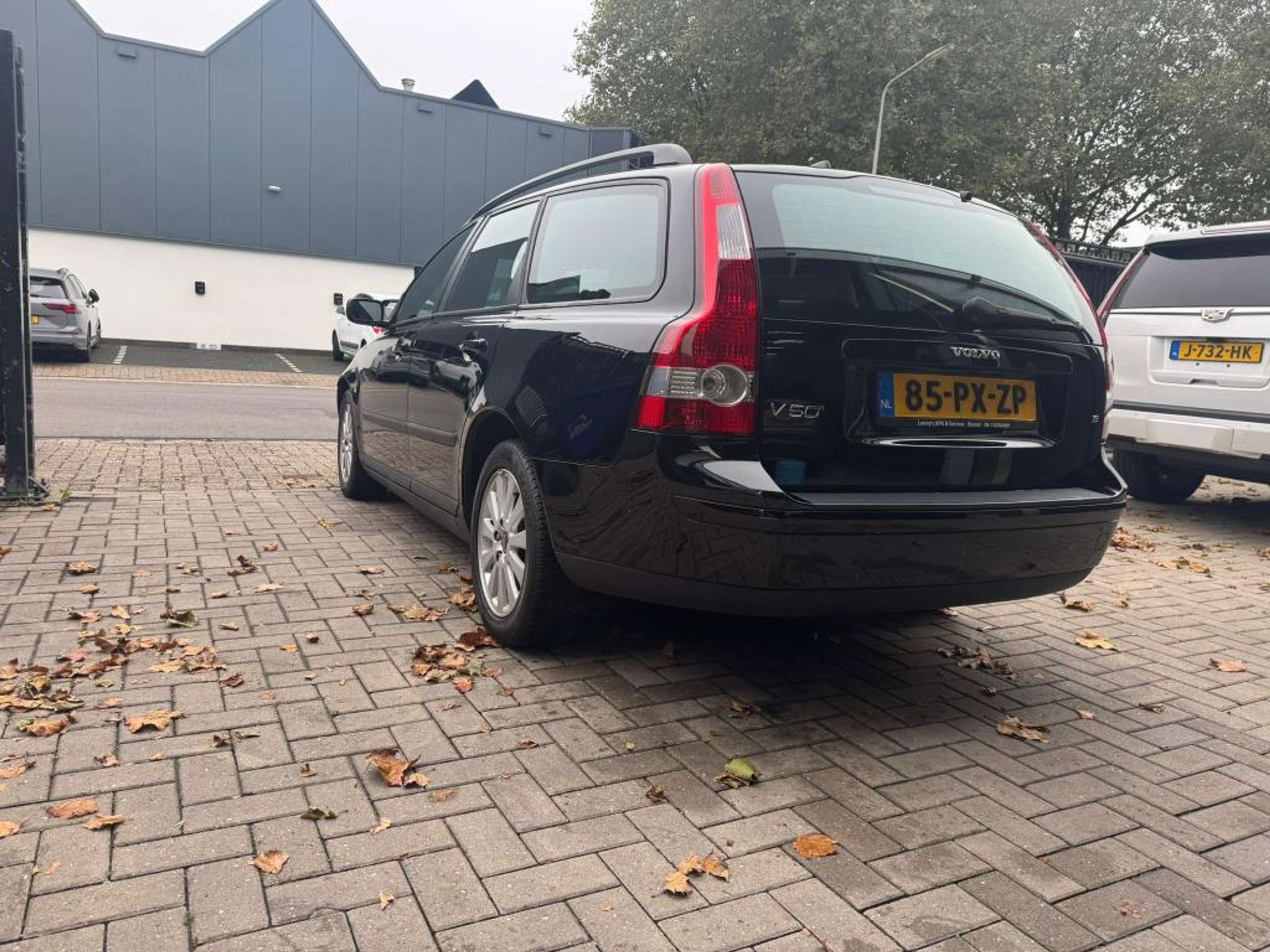 Volvo - V50