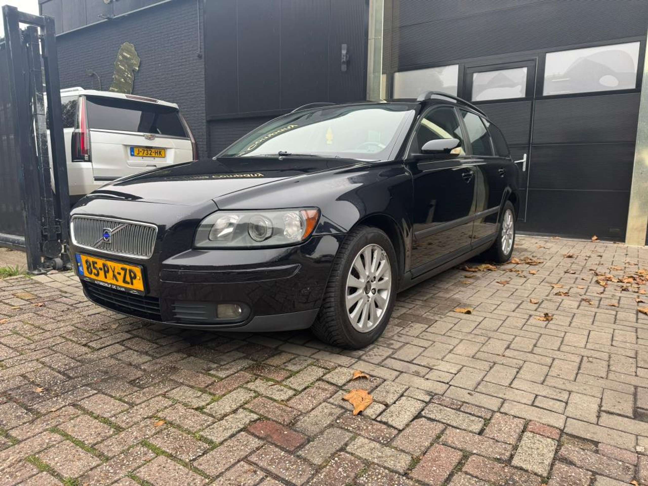 Volvo - V50