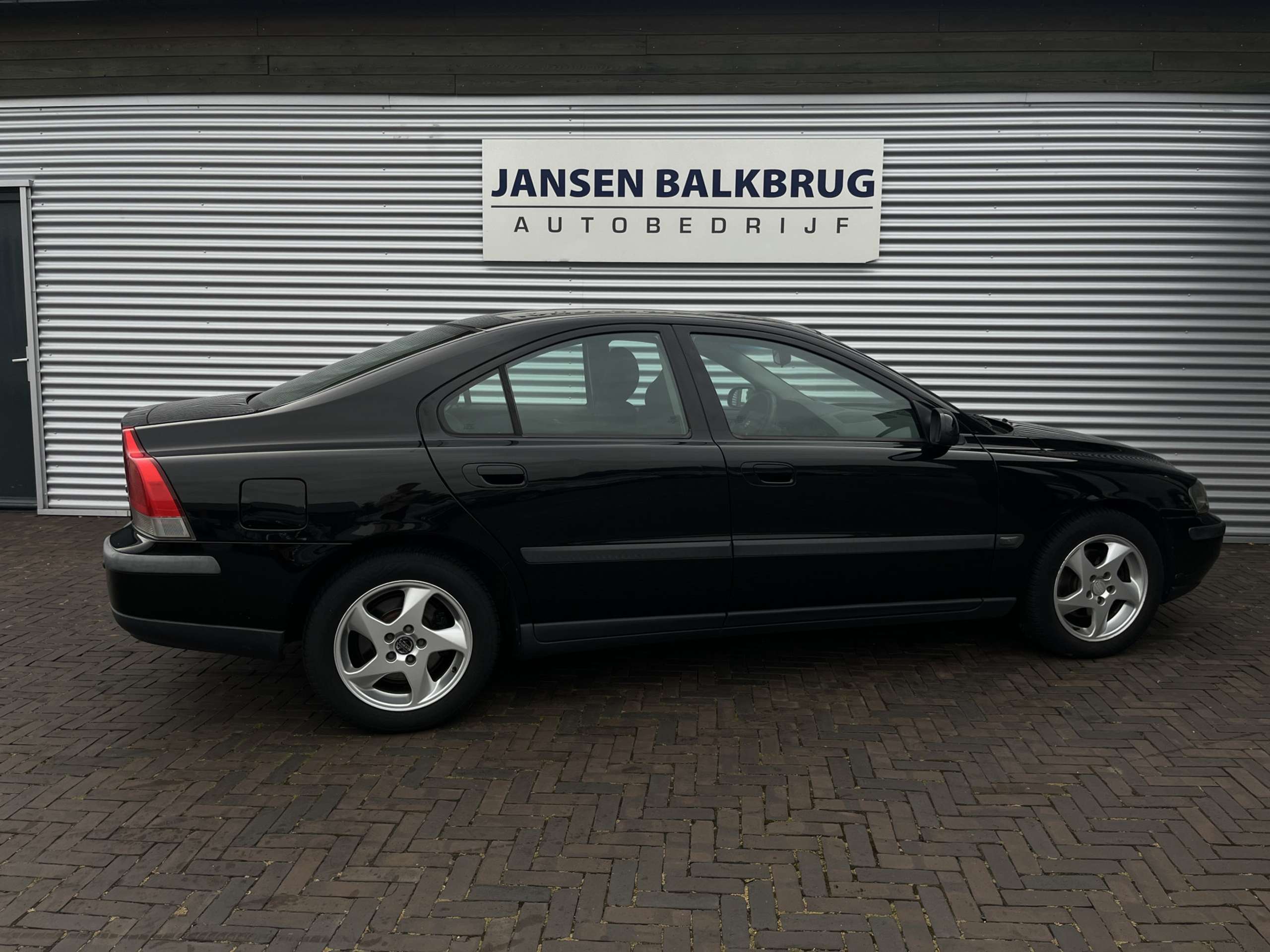 Volvo - S60