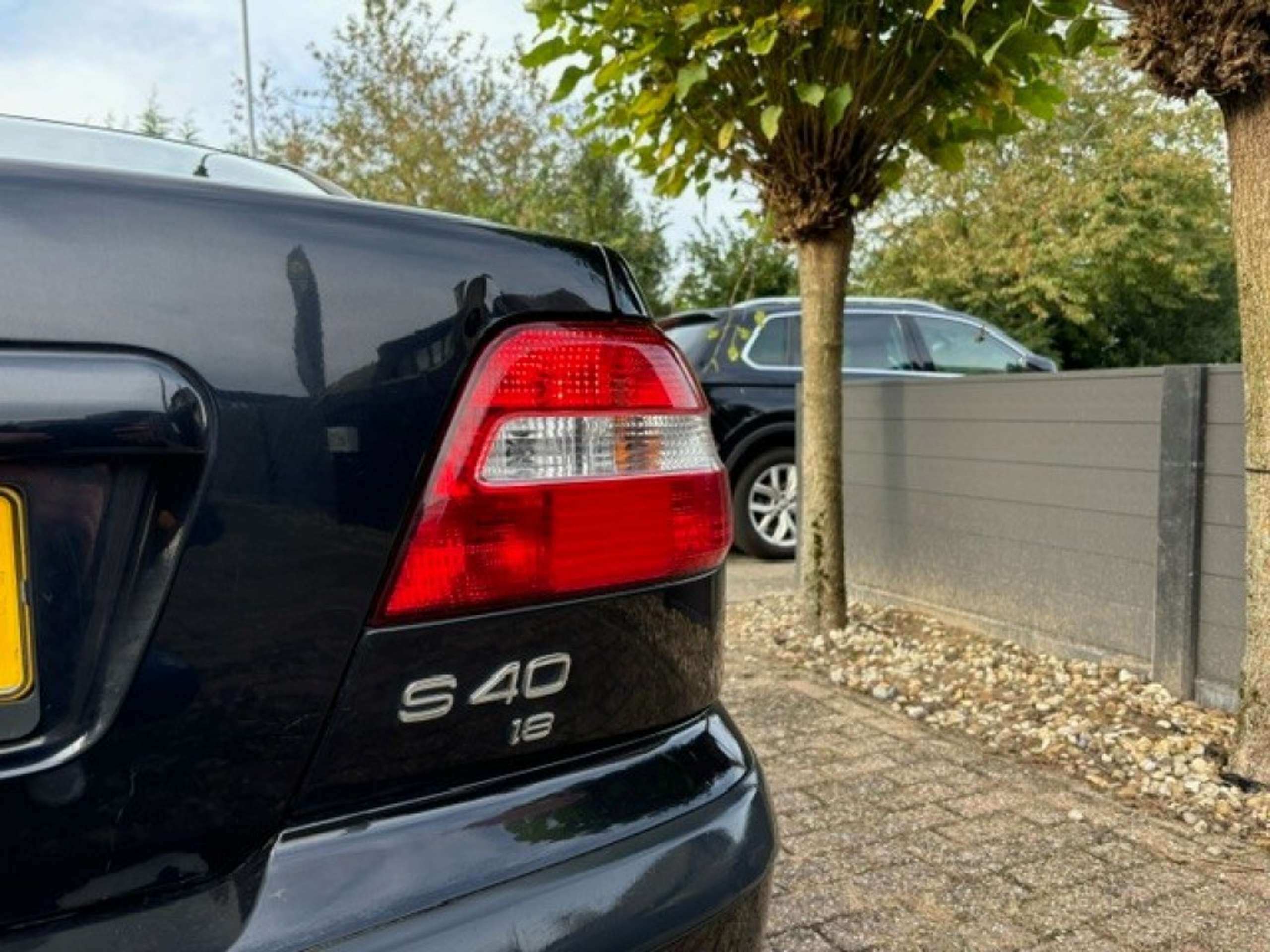 Volvo - S40