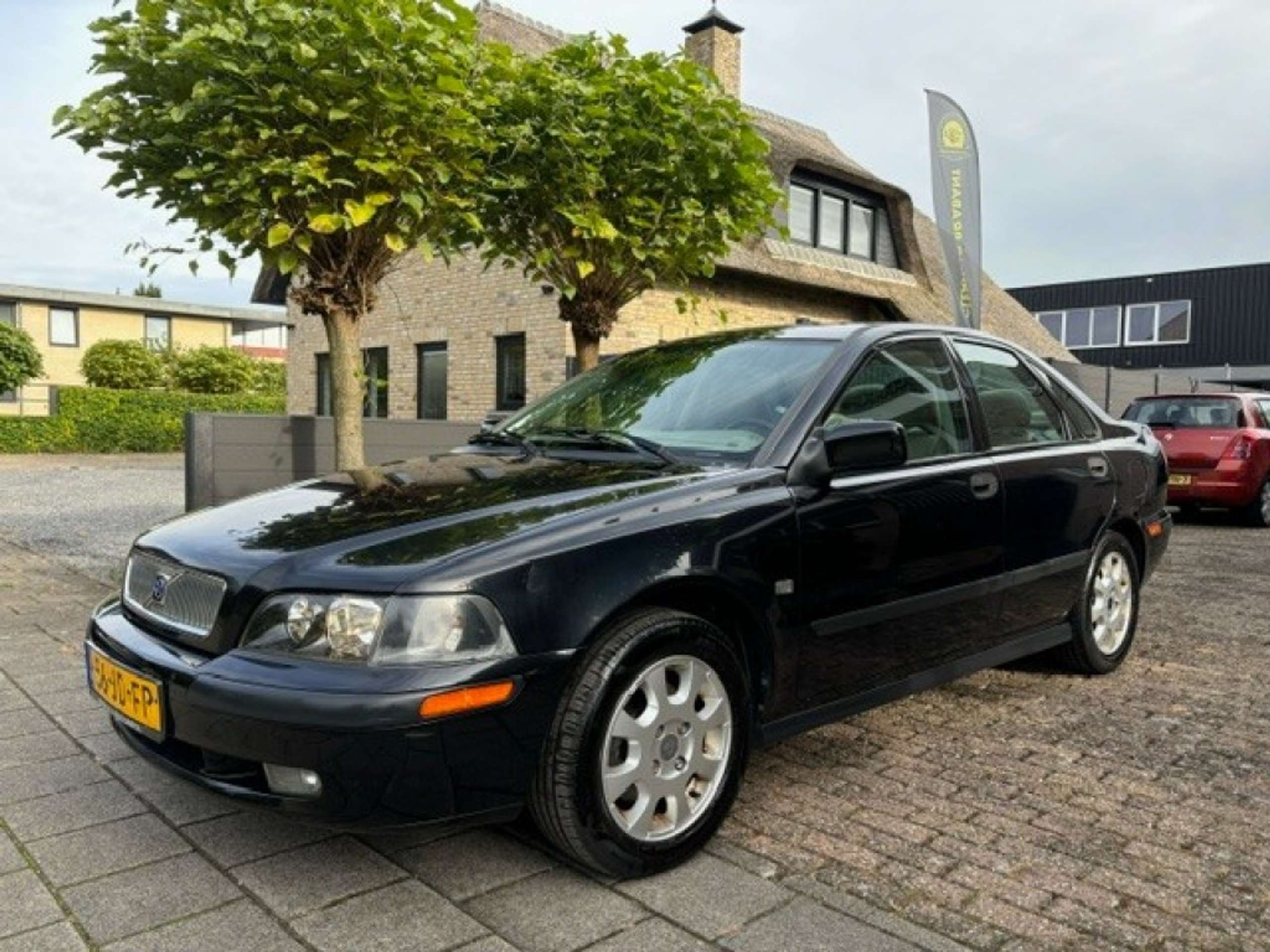 Volvo - S40