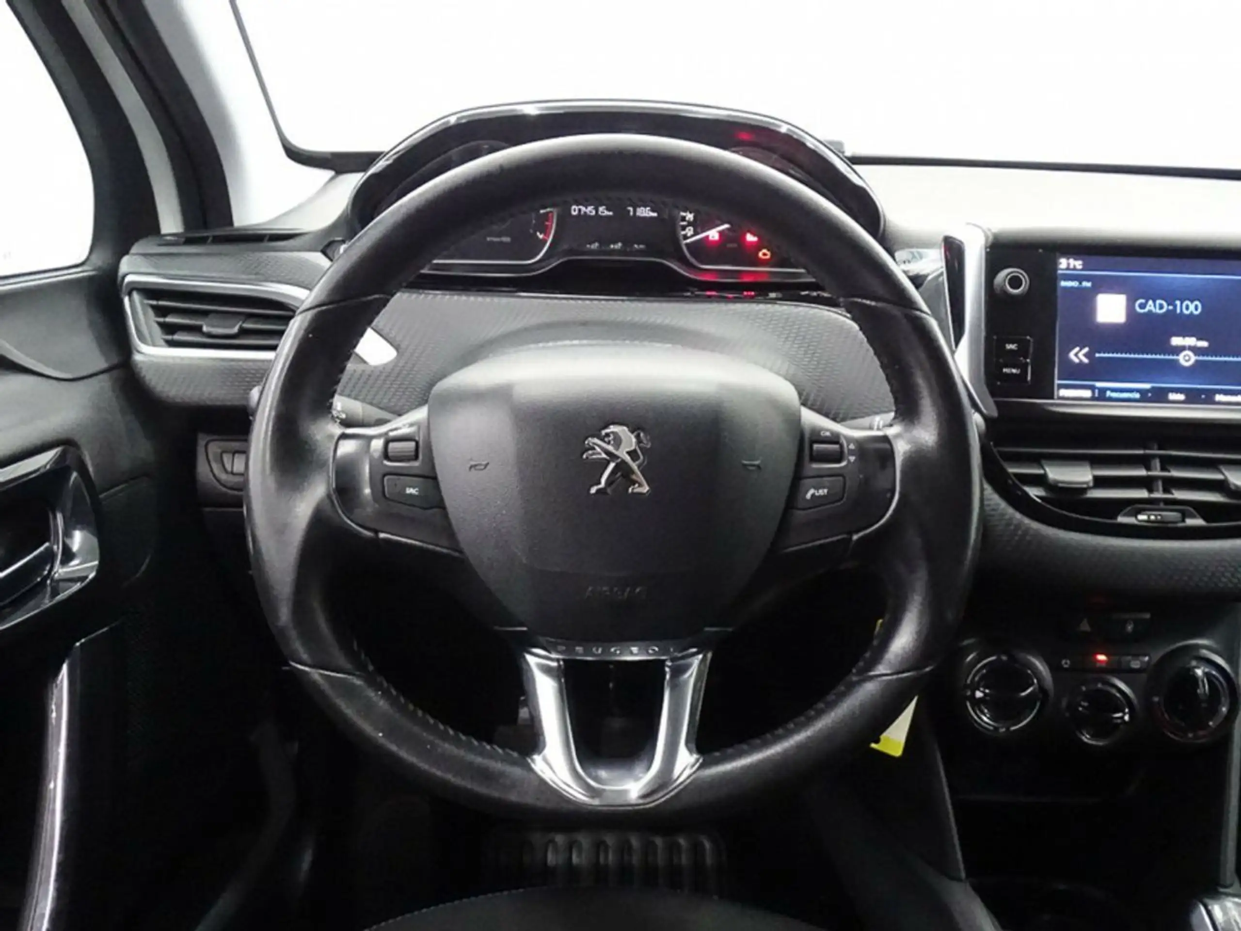 Peugeot - 208