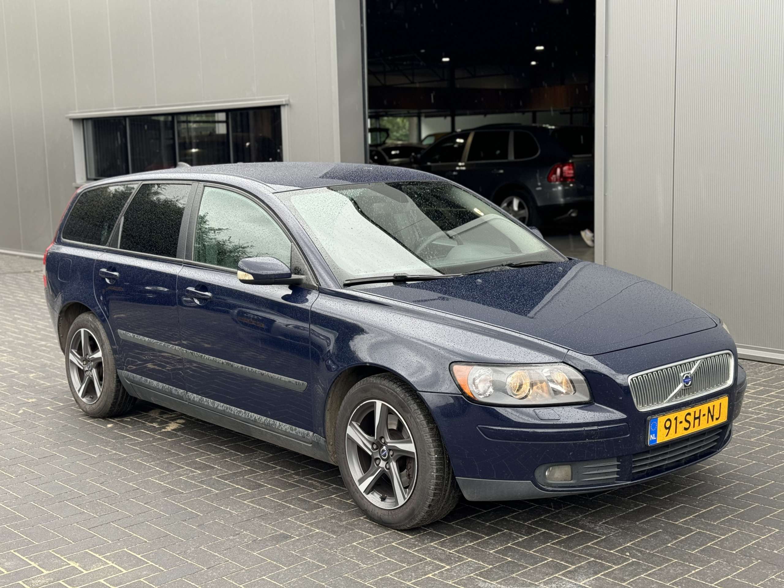 Volvo - V50