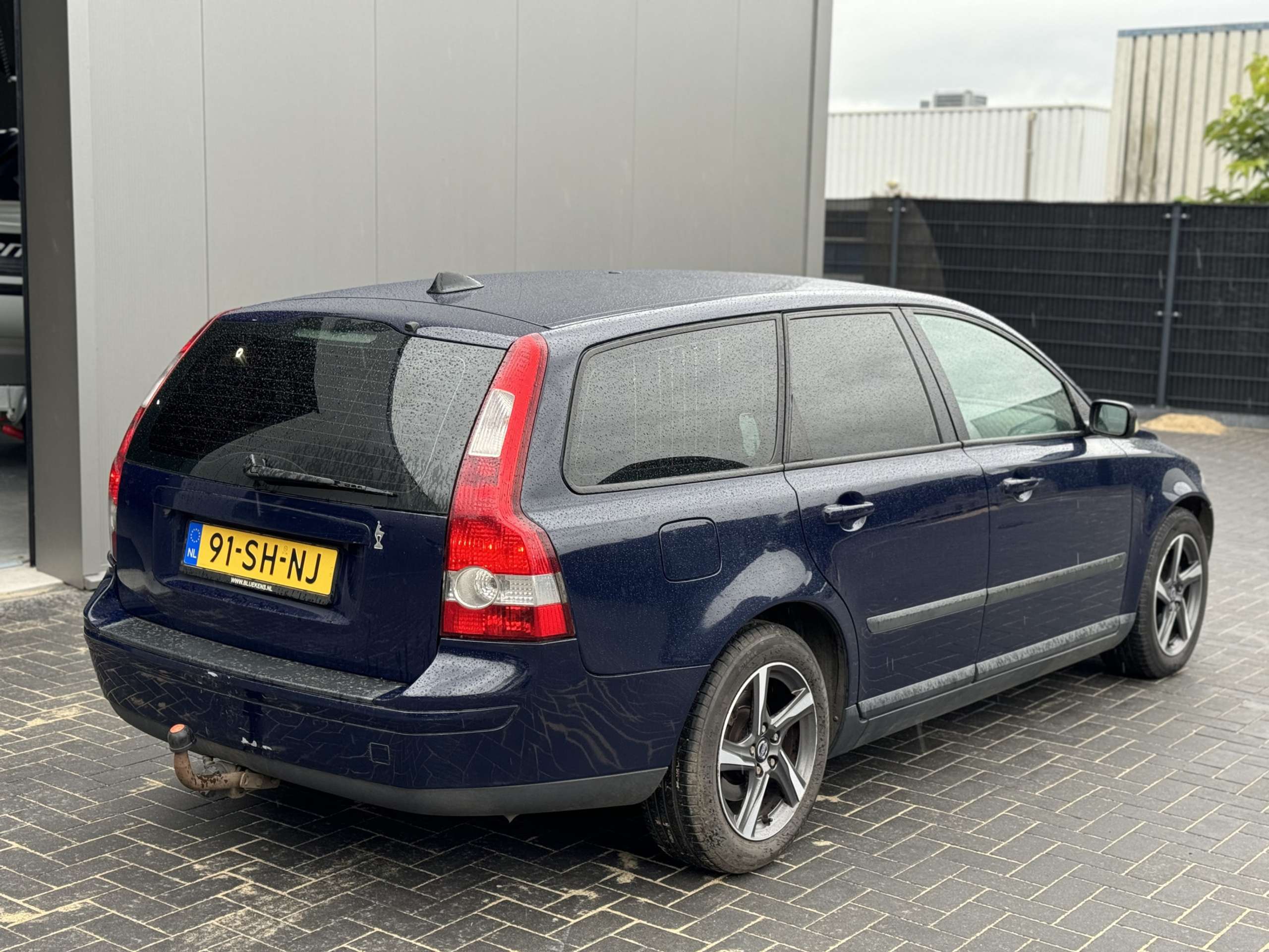 Volvo - V50