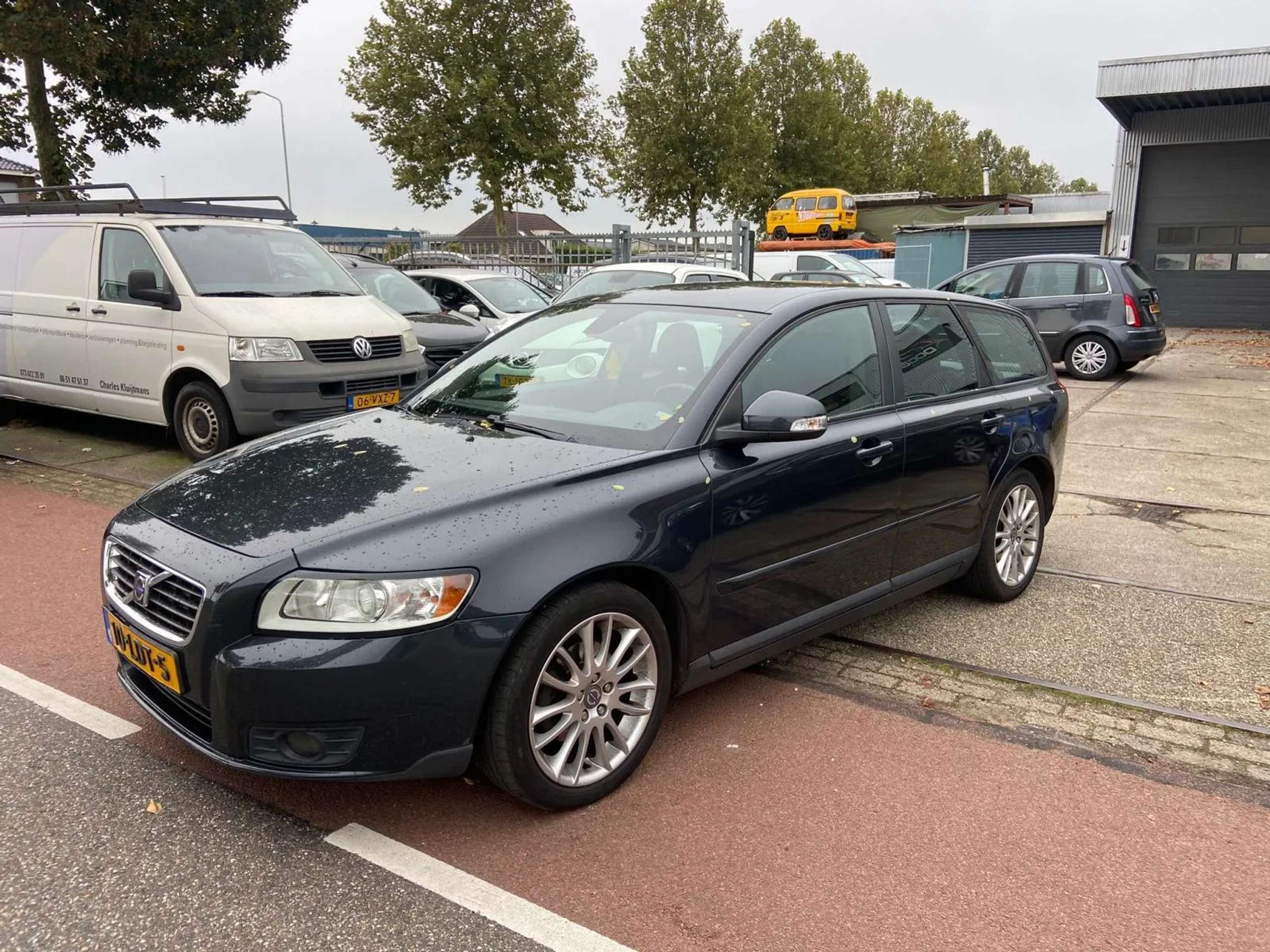 Volvo - V50