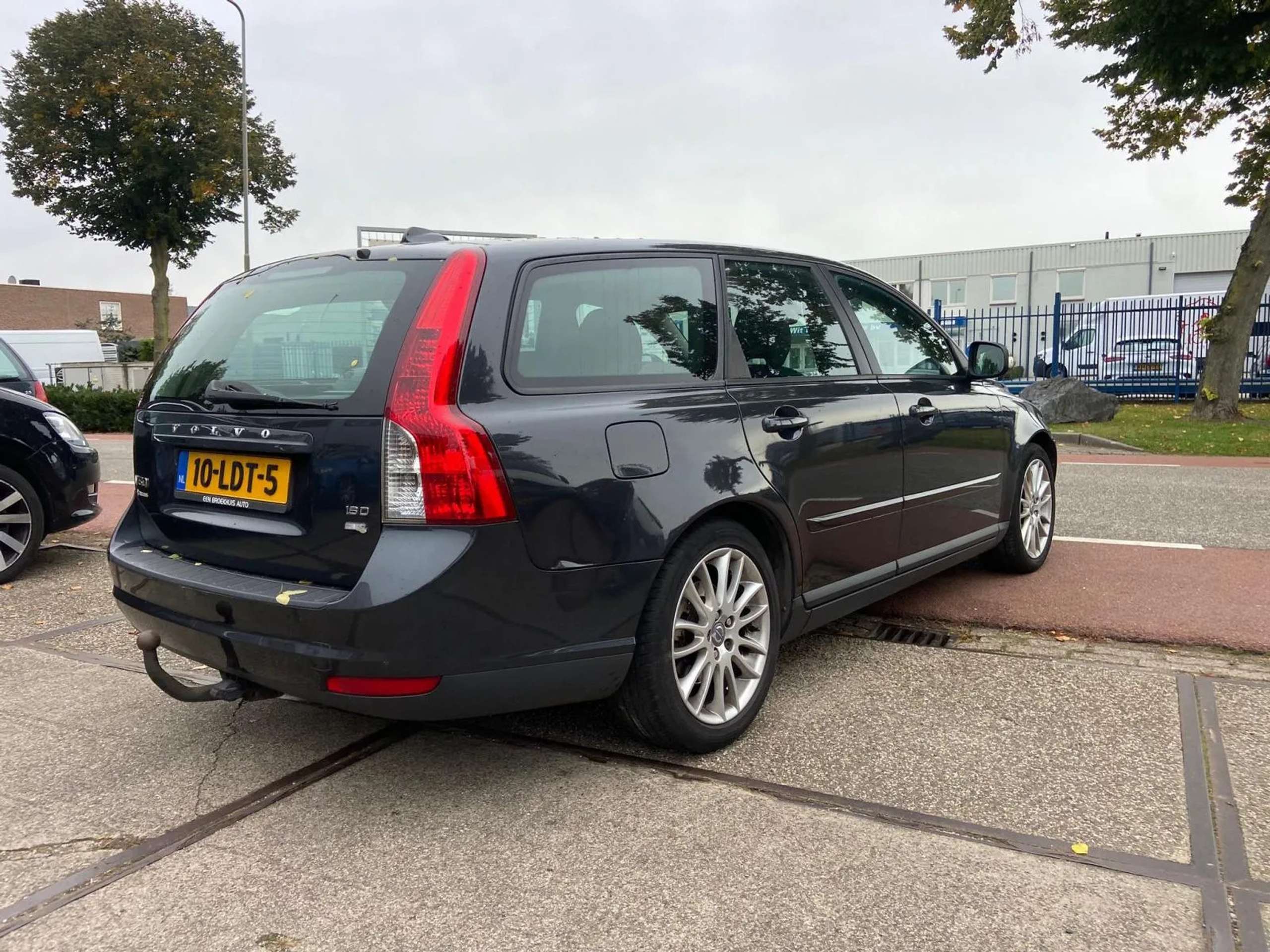 Volvo - V50